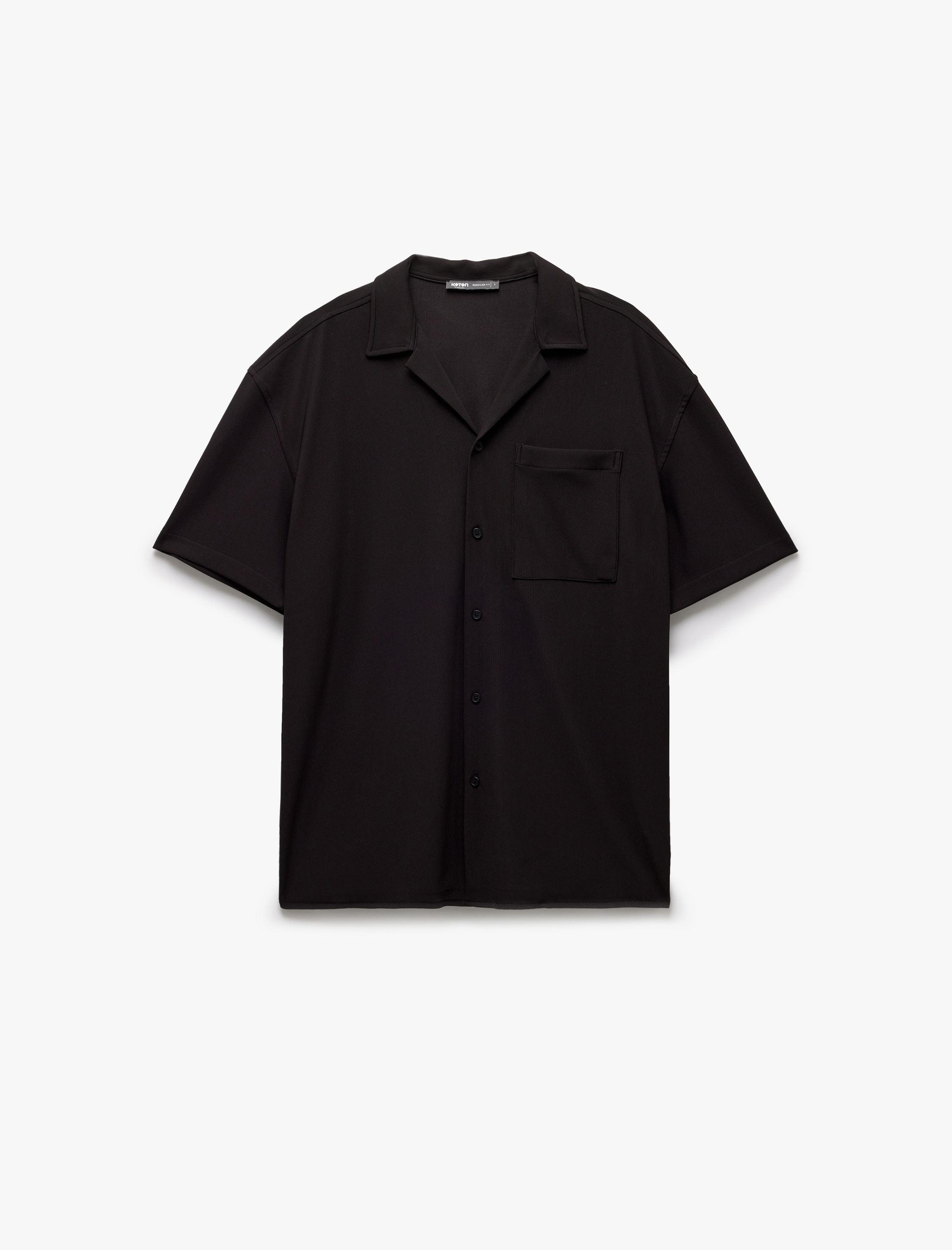   Düğmeli Devrik Yaka Regular Fit Klasik Kısa Kollu Gömlek