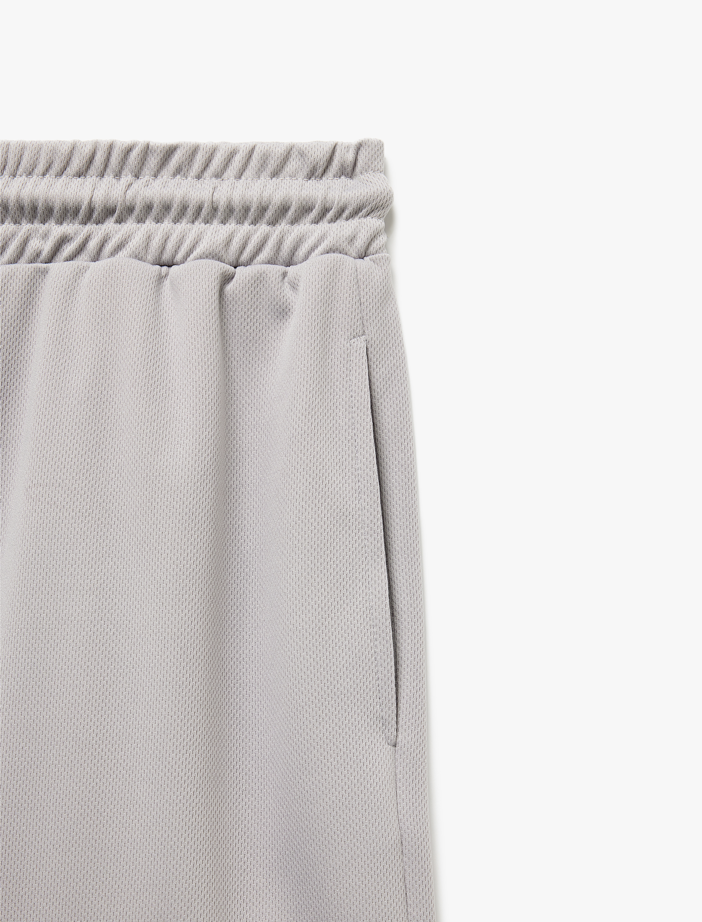   Beli Bağcıklı Baskılı Cep Detaylı Oversize Spor Şort