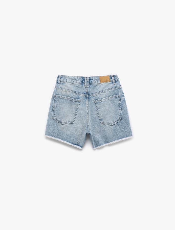  Düğmeli Pis Paça Pamuklu Rahat Kalıp Mini Denim Şort