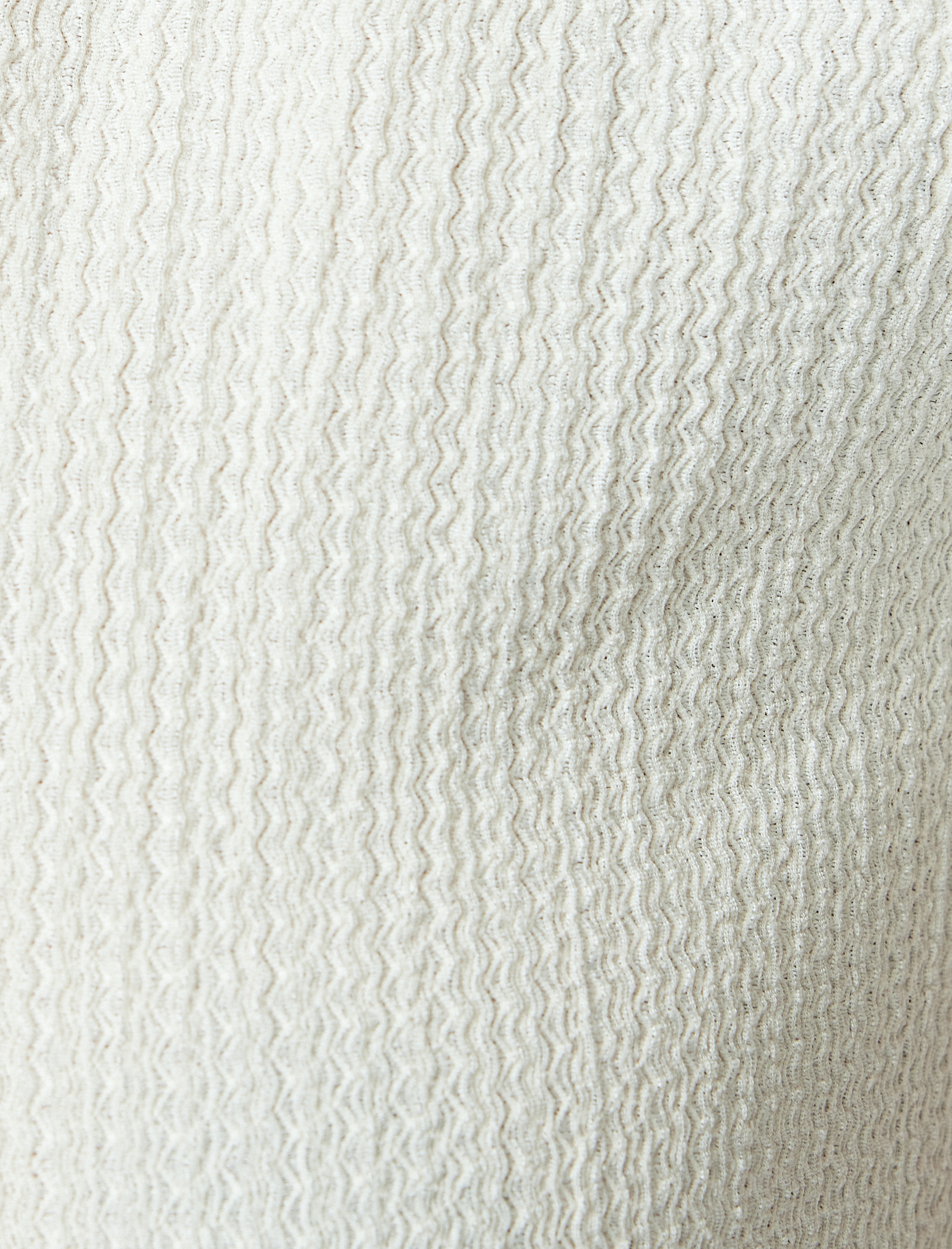   Regular Fit Dokulu Kısa Kollu V Polo Yaka Tişört