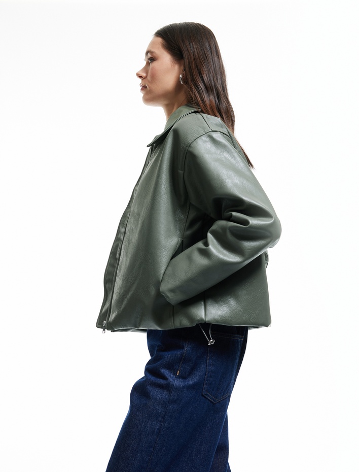  Klasik Yaka Fermuarlı Deri Görünümlü Cep Detaylı Ceket