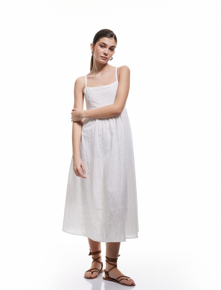  Pamuklu Arkası Pencere Detaylı Midi Askılı Brodeli Fistolu Kloş Elbise