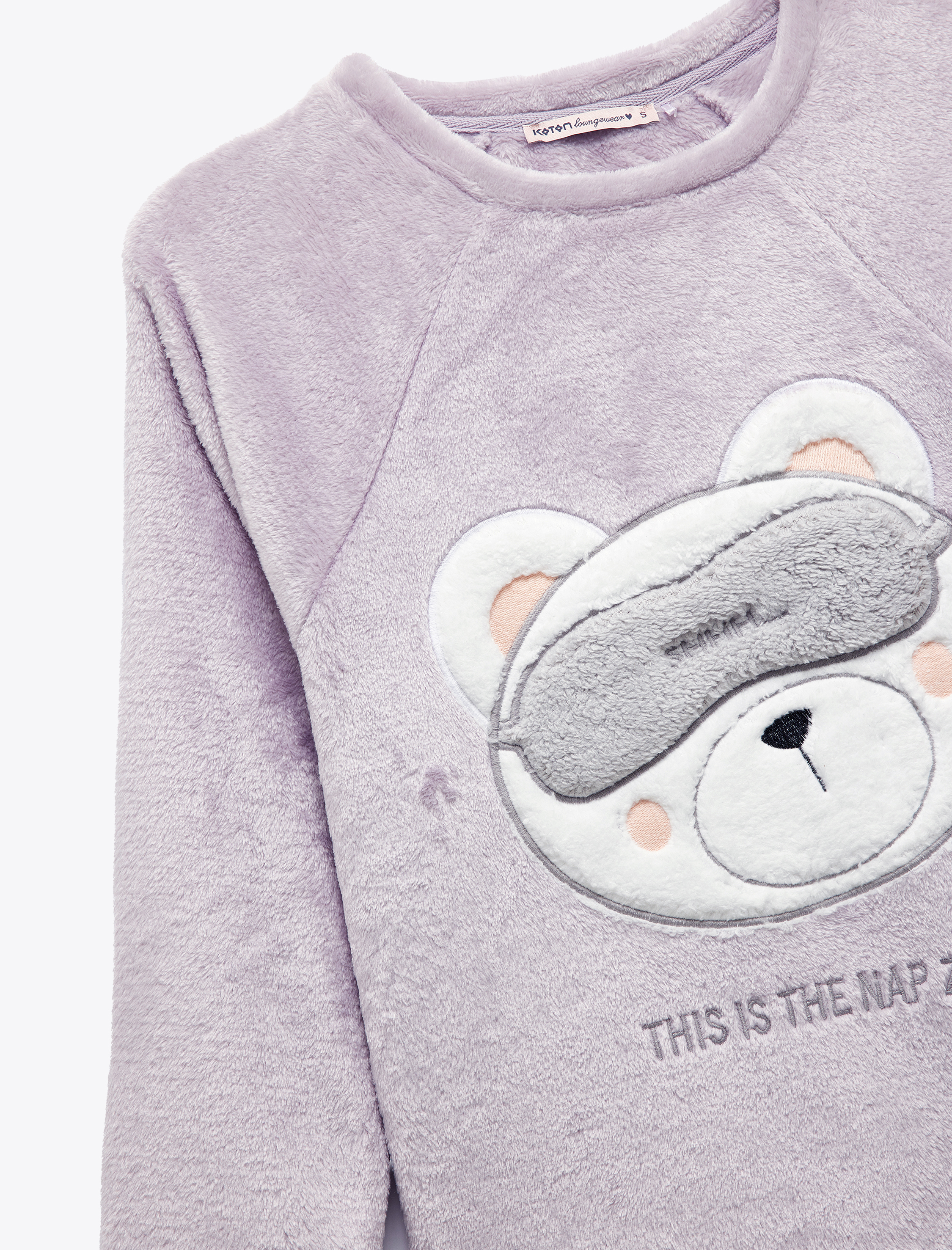   Rahat Kalıp Ayıcık Aplike Detaylı Uzun Kollu Peluş Polar Pijama Takımı