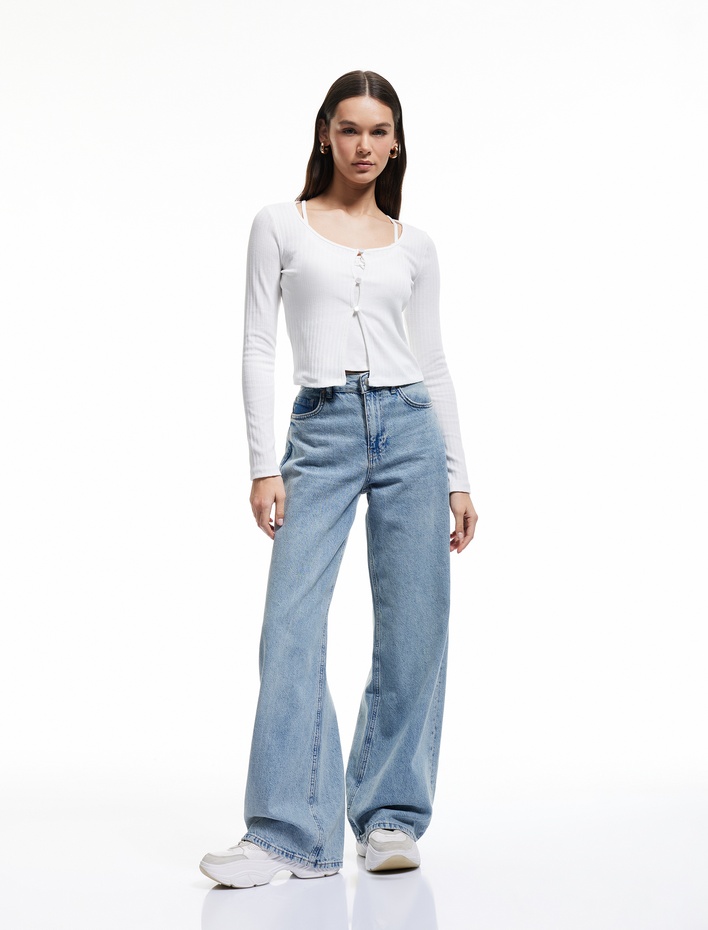  Düğme Detaylı Uzun Kollu Slim Fit Tişört