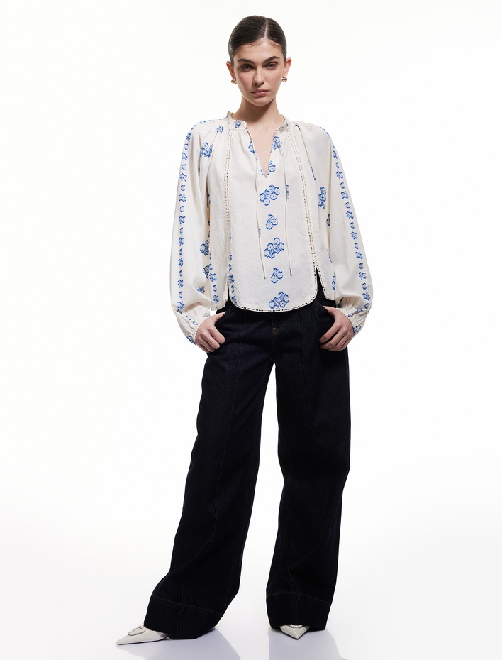  Pamuklu Bağlamalı Yaka Uzun Balon Kollu Fistolu Çiçekli Bluz