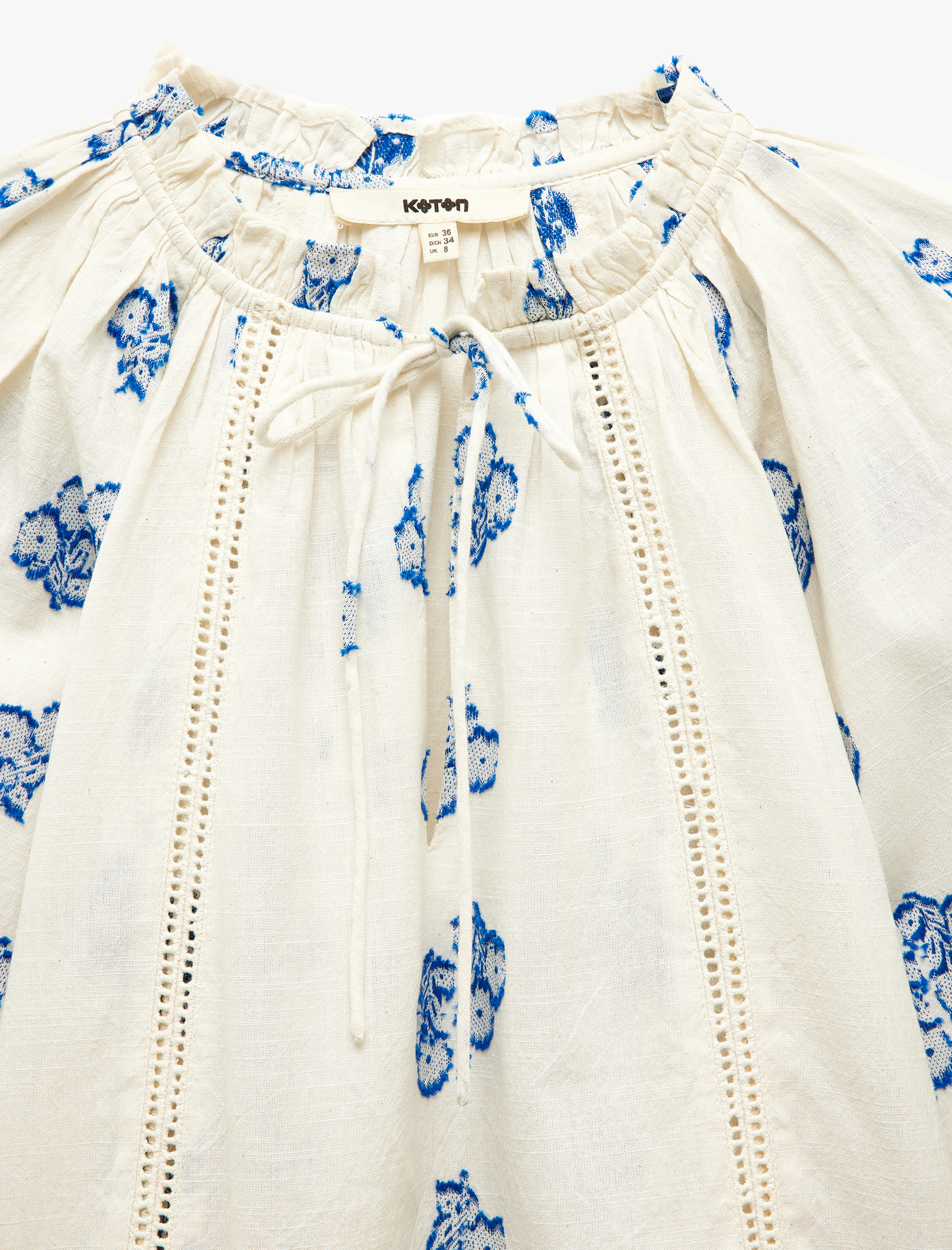 Pamuklu Bağlamalı Yaka Uzun Balon Kollu Fistolu Çiçekli Bluz