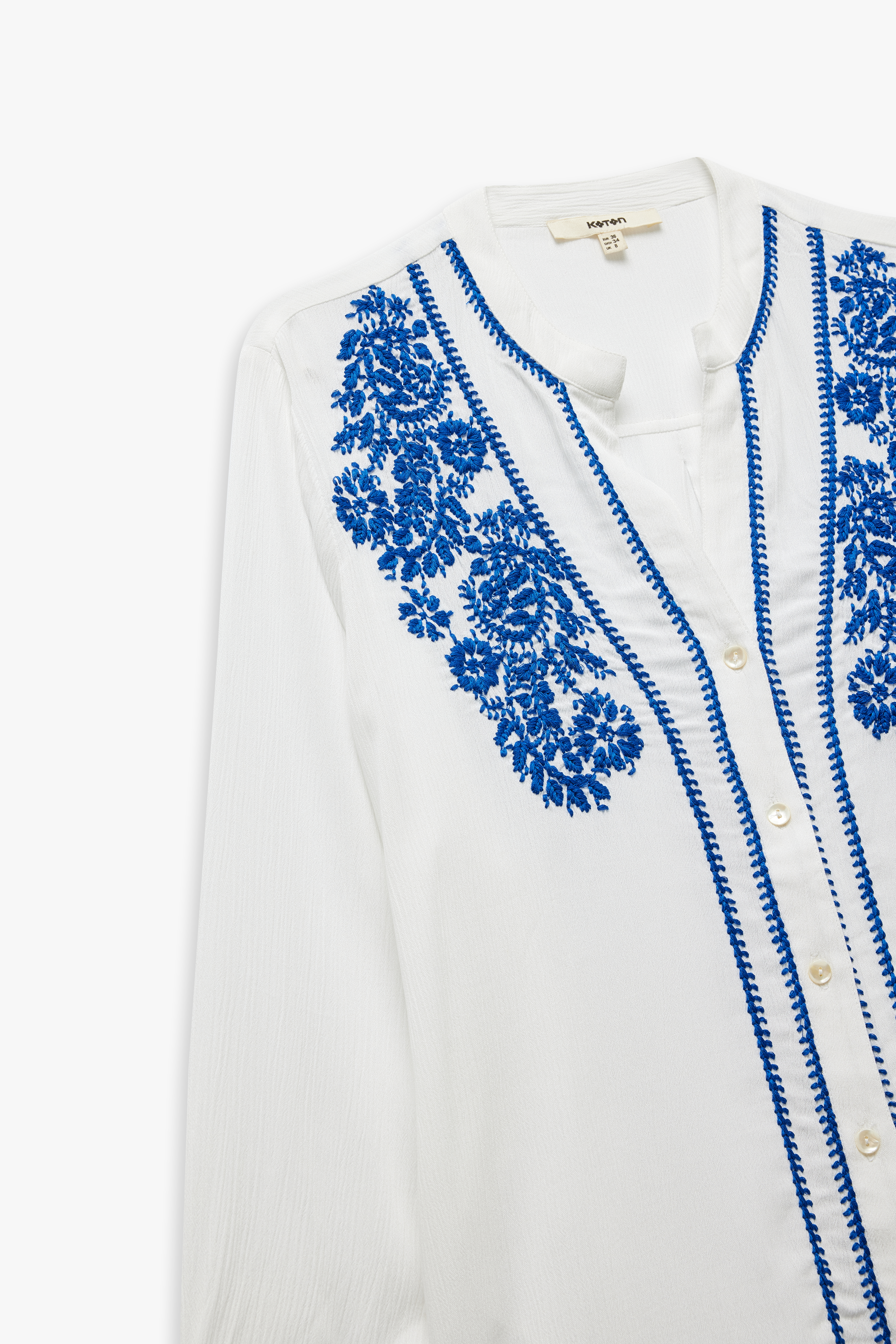   Uzun Kollu Hakim Yaka Viskon Nakış Detaylı Çiçekli Gömlek