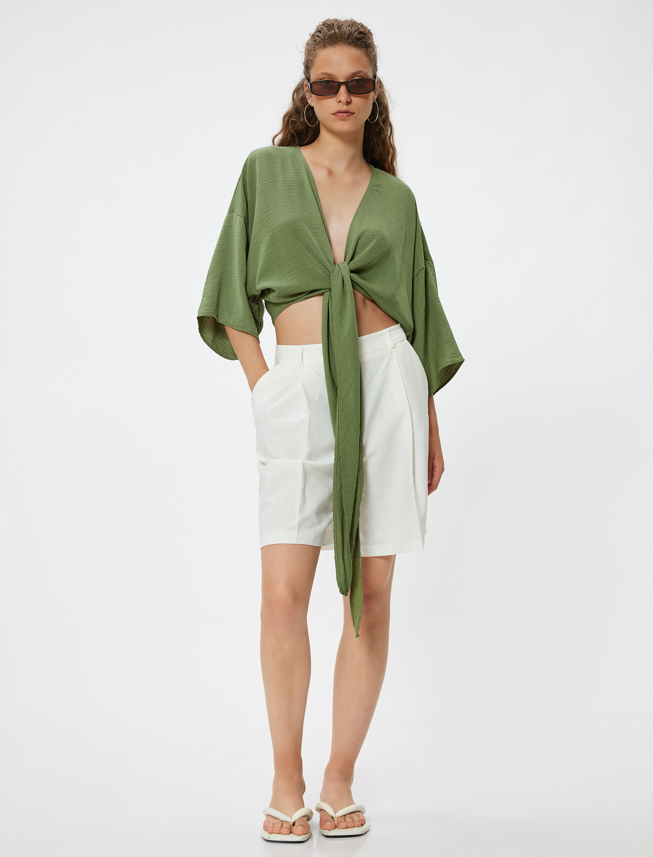   Crop Üst V Yaka Bağlama Detaylı Oversize