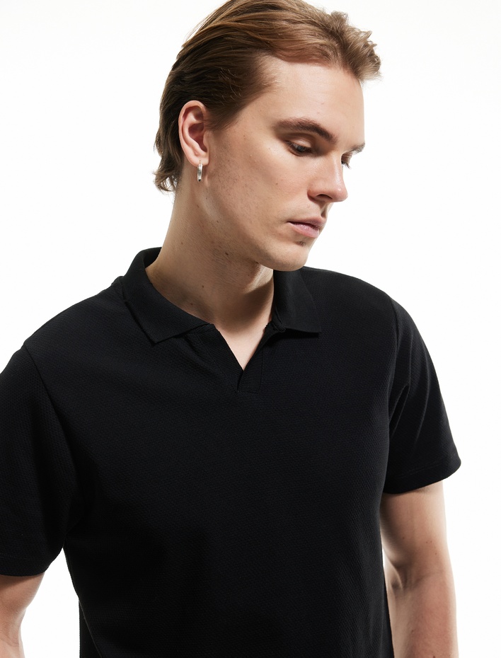  Kısa Kollu Pamuk Karışımlı Regular Fit V Yaka Polo Tişört
