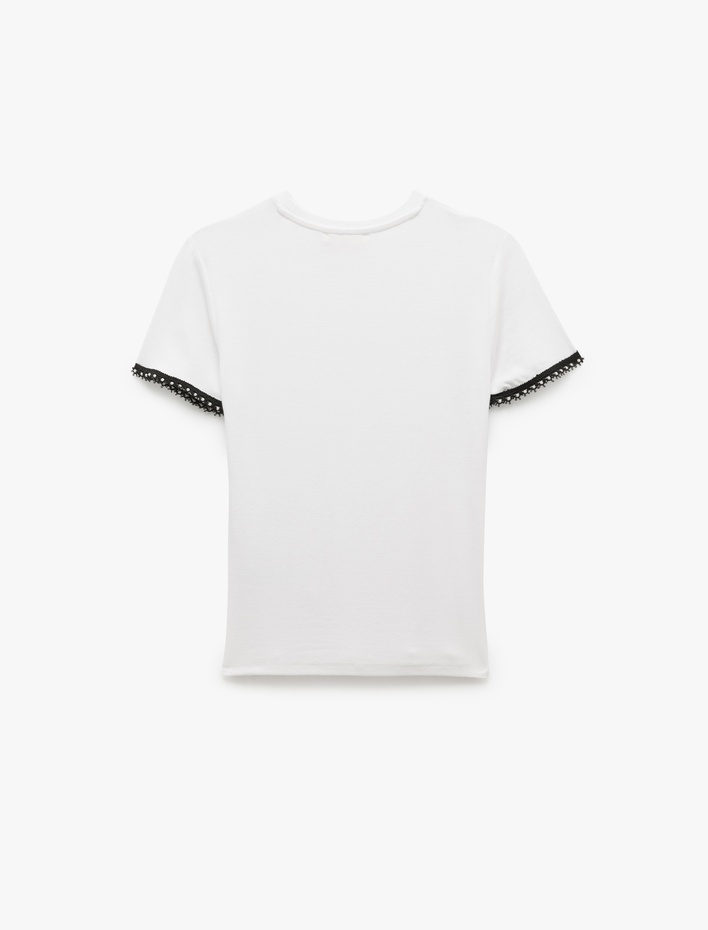  Boncuk Detaylı Kısa Kollu Bisiklet Yaka Viskon Tişört