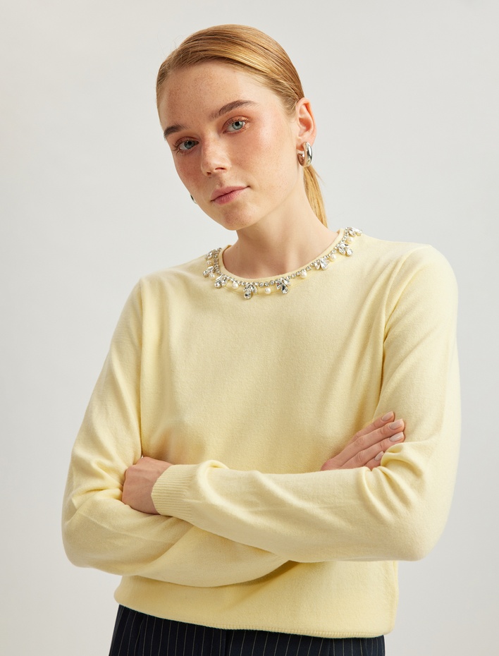  Yumuşak Dokulu Uzun Kollu Bisiklet Yaka Taşlı Triko Kazak