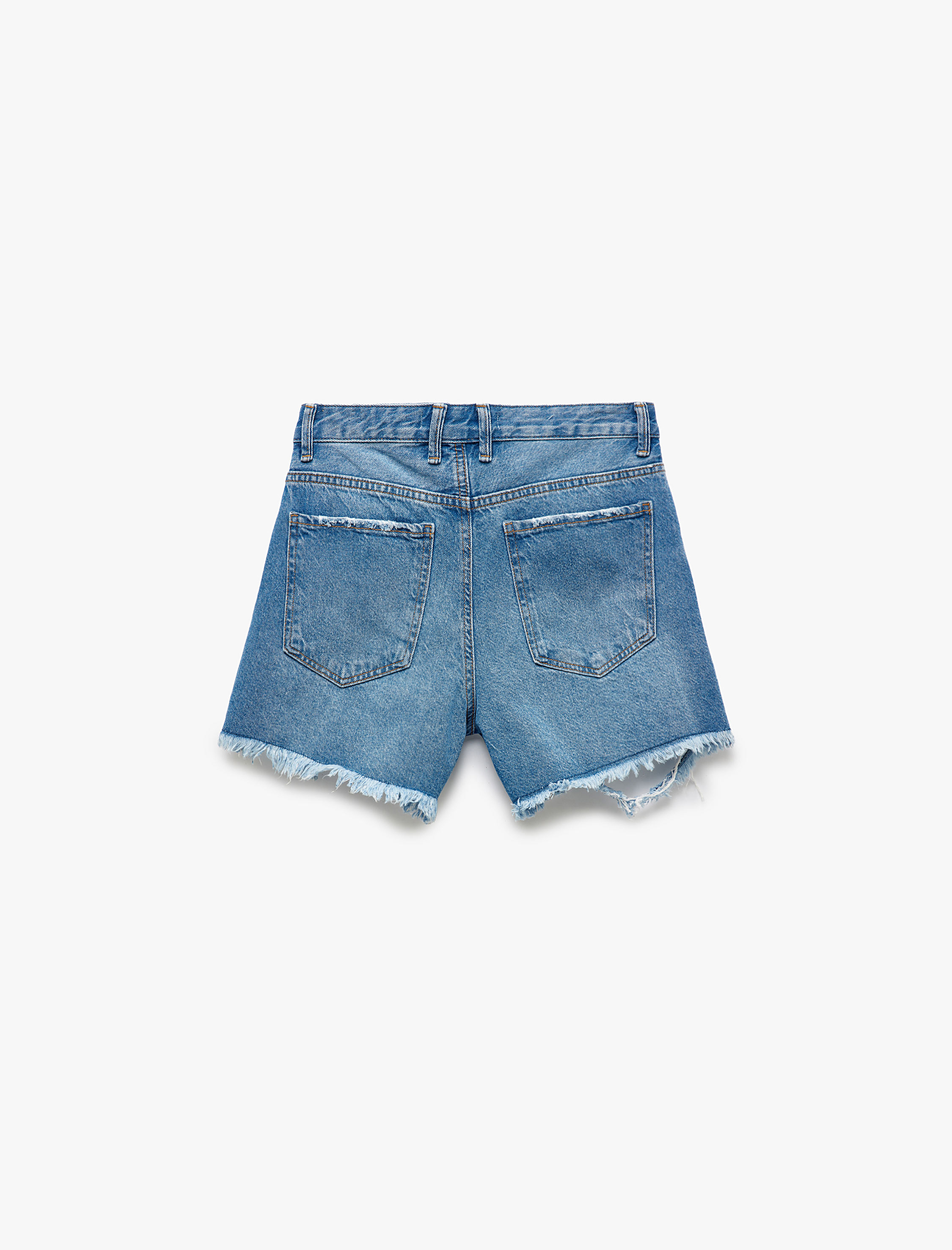   Yıpranmış Püsküllü Düğmeli Denim Şort