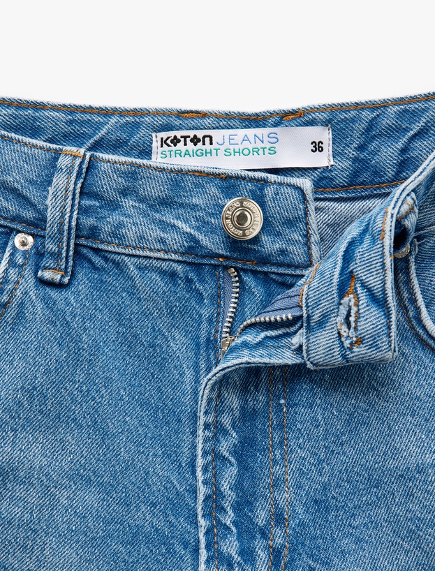 Yıpranmış Püsküllü Düğmeli Denim Şort_5