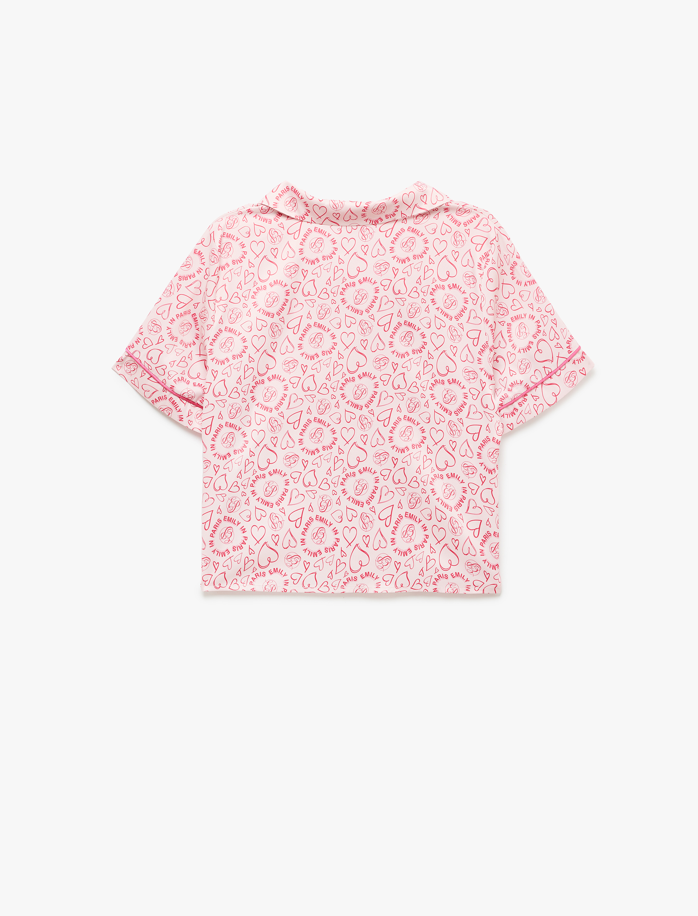   Kısa Kollu Emily in Paris Lisanslı Kalpli Saten Pijama Üstü