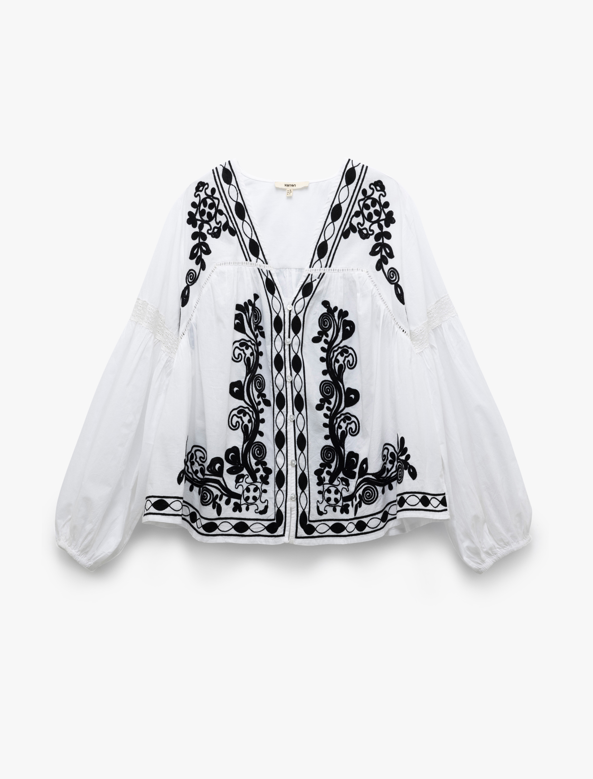   Pamuklu Çiçekli İşlemeli V Yaka Uzun Balon Kollu Fistolu Bluz