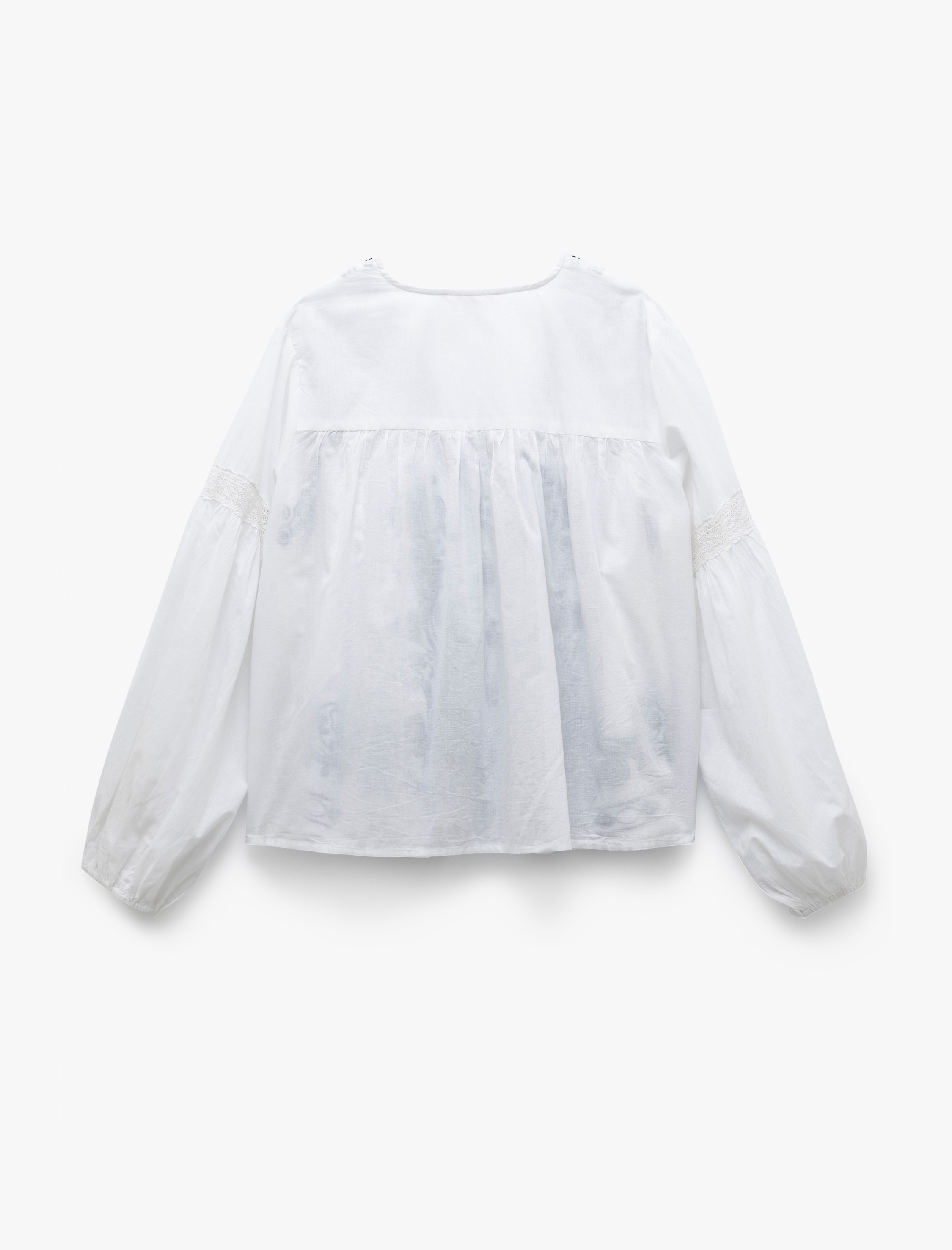   Pamuklu Çiçekli İşlemeli V Yaka Uzun Balon Kollu Fistolu Bluz