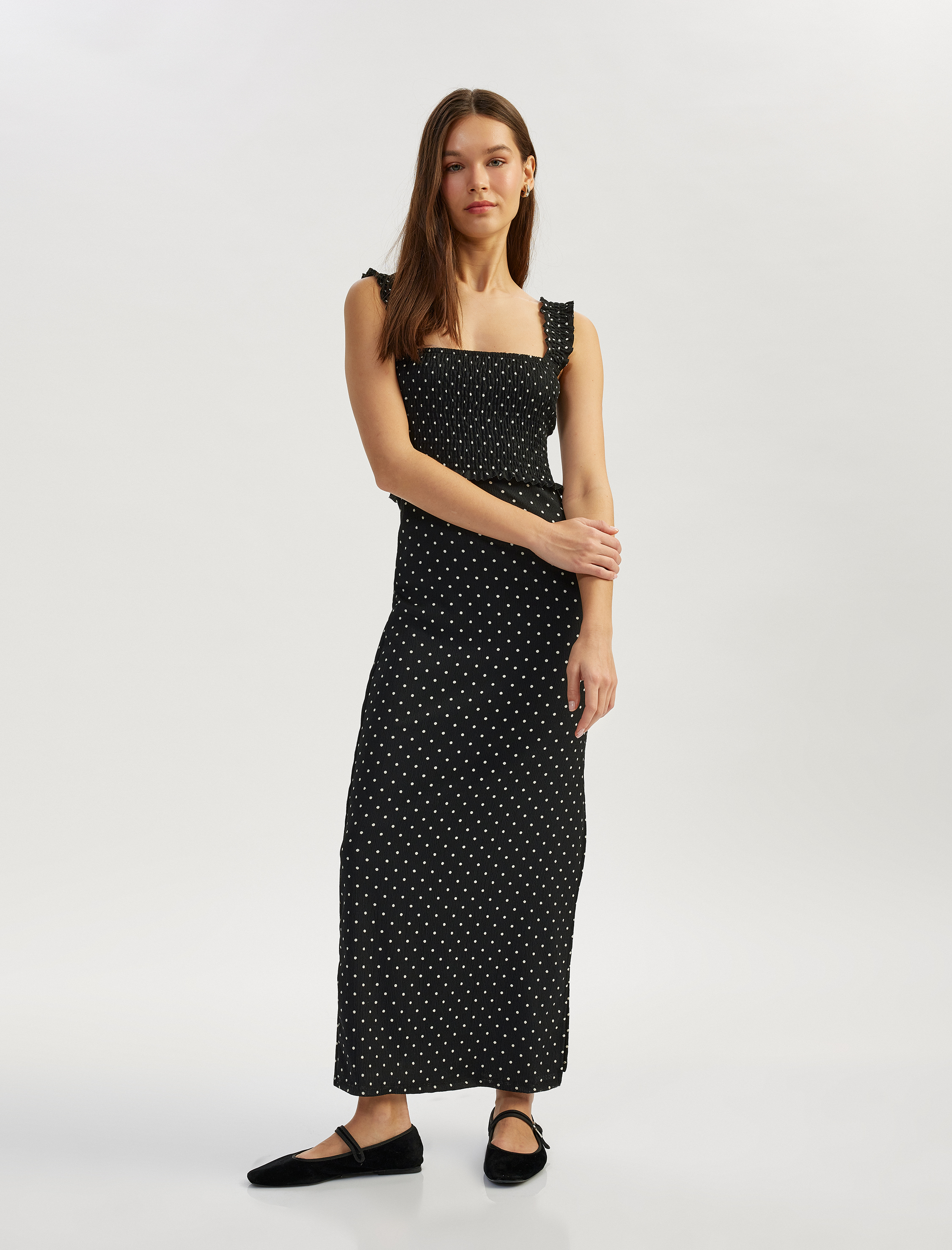   Kare Yaka Yırtmaç Detaylı Kalın Askılı Gipeli Puantiyeli Midi Elbise Bürümcük