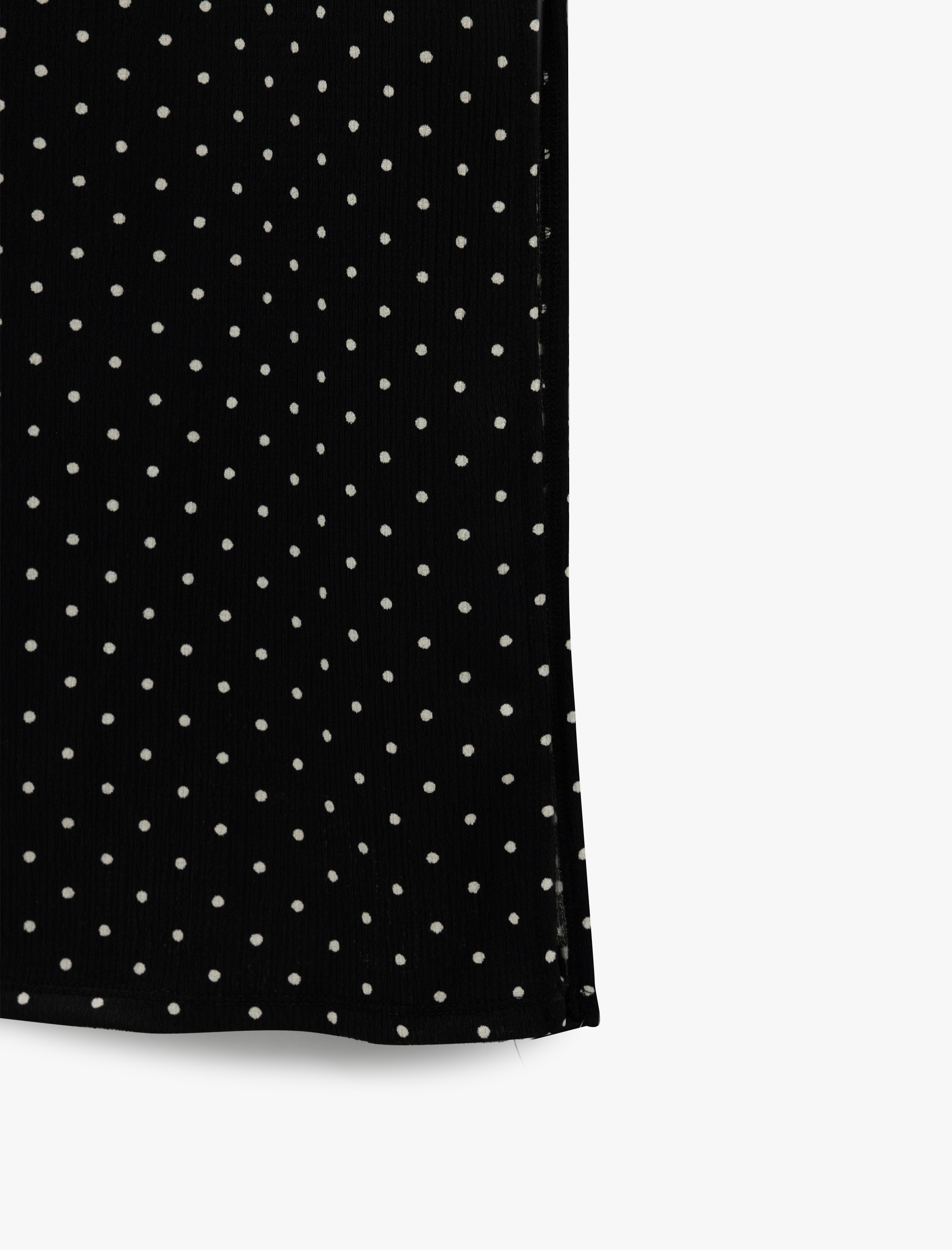   Kare Yaka Yırtmaç Detaylı Kalın Askılı Gipeli Puantiyeli Midi Elbise Bürümcük