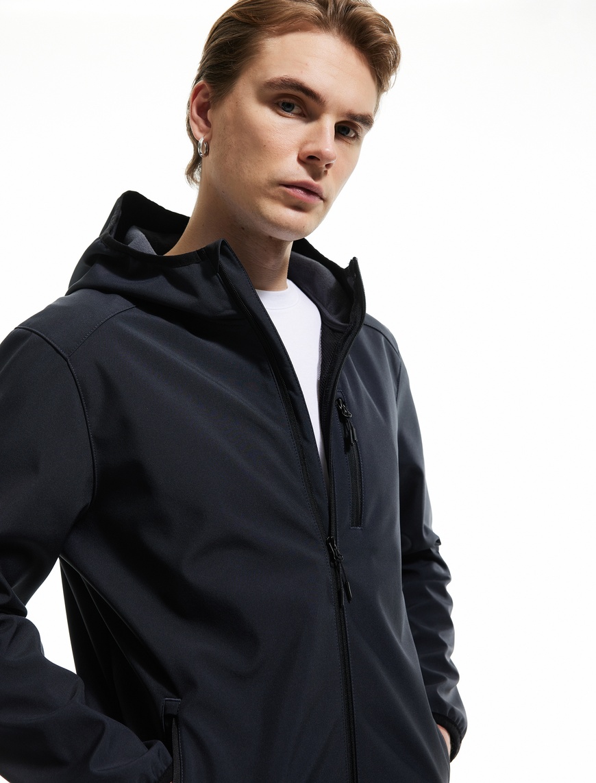  Fermuarlı Cepli Uzun Kollu Slim Fit Kapşonlu Mevsimlik Ceket