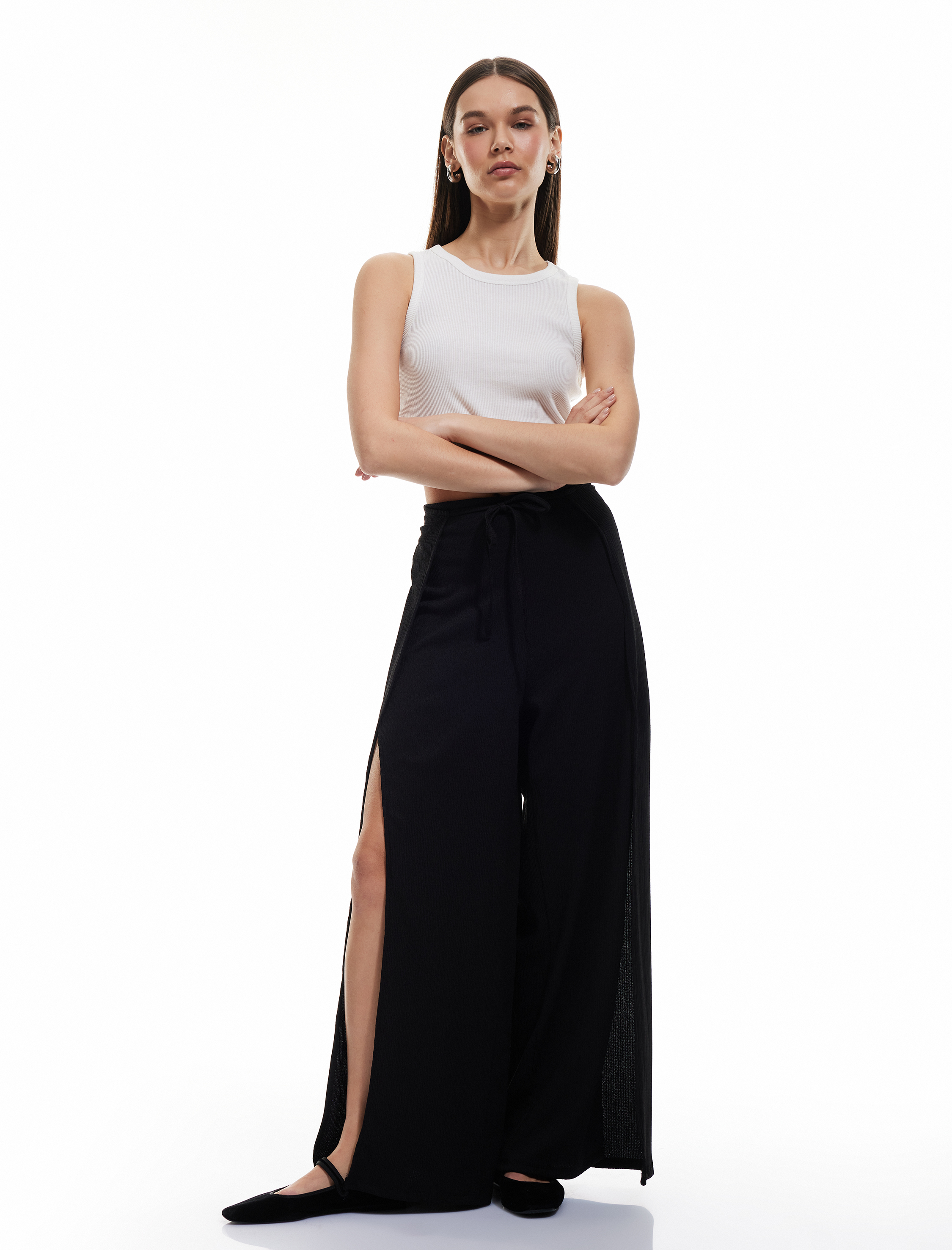   Bağlama Detaylı Rahat Kalıp Yırtmaçlı Geniş Paça Pantolon Bürümcük