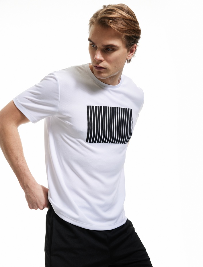  Baskılı Regular Fit Bisiklet Yaka Kısa Kollu Spor Tişört