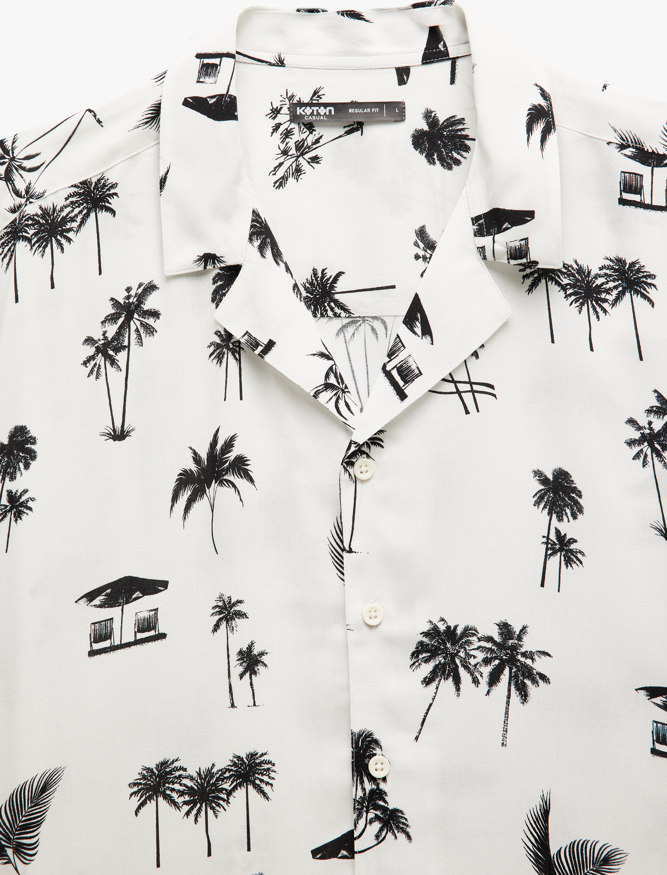   Kısa Kollu Devrik Yaka Regular Fit Viskon Palmiye Desenli Gömlek