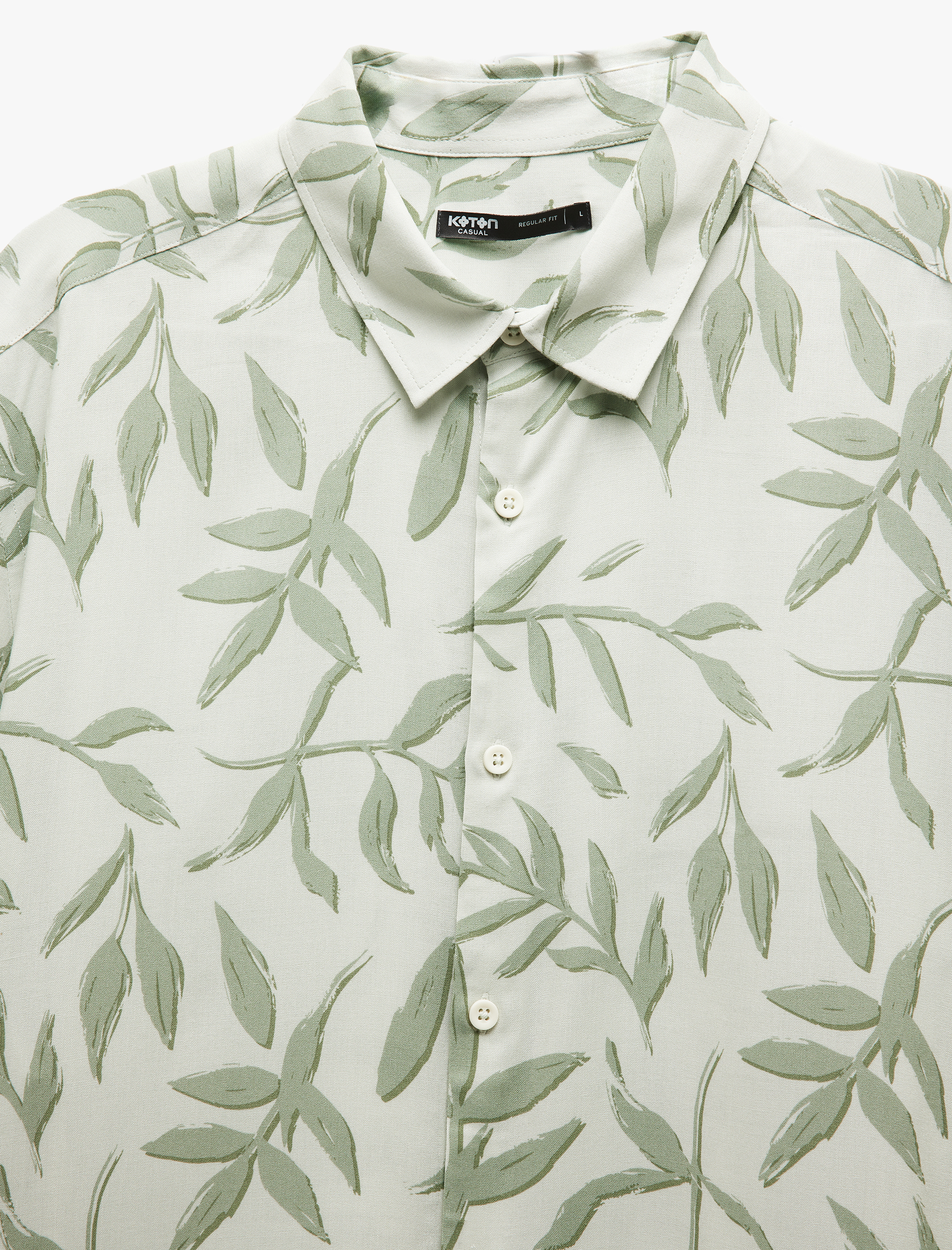 Viskon Regular Fit Kısa Kollu Yaprak Desenli Gömlek