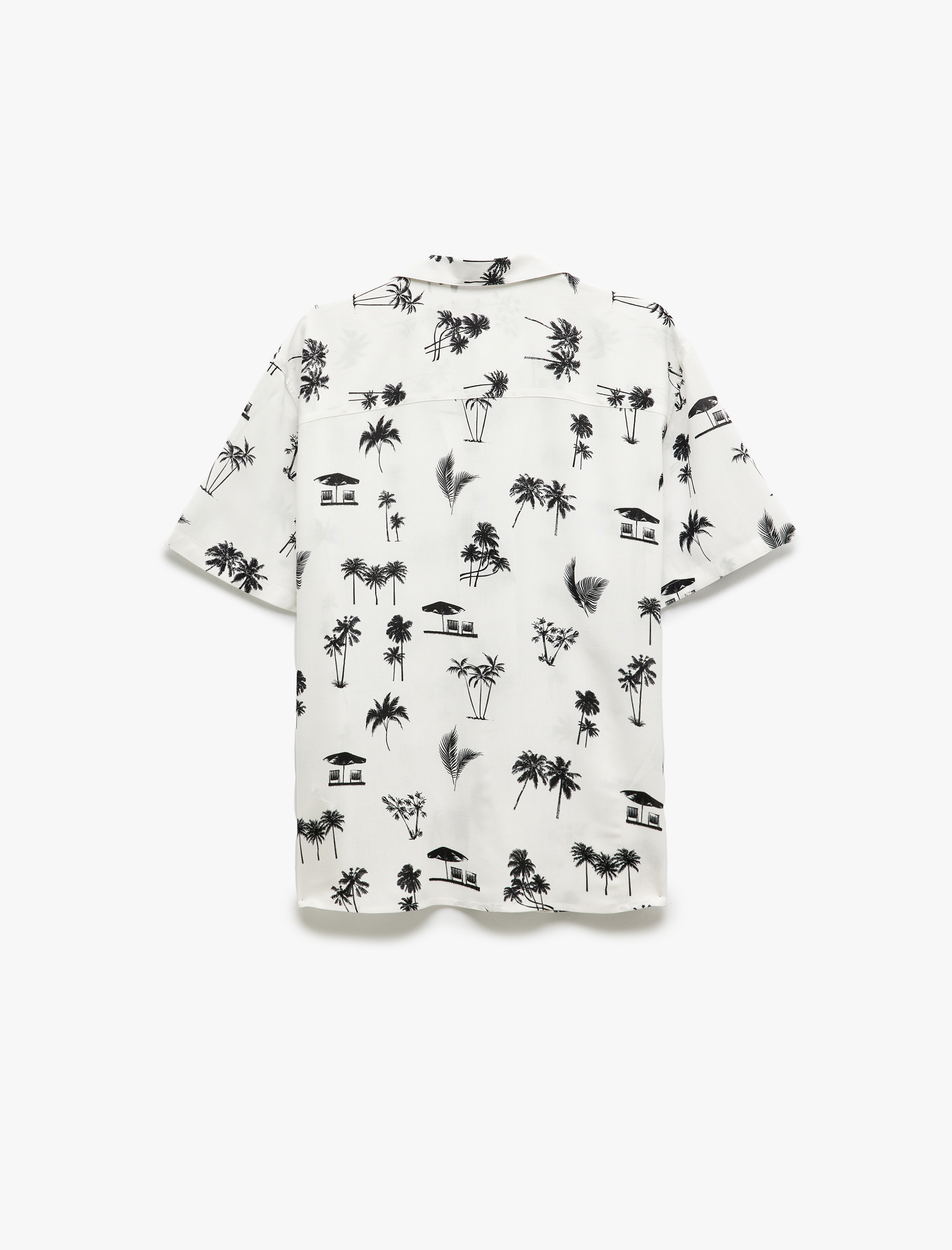   Kısa Kollu Devrik Yaka Regular Fit Viskon Palmiye Desenli Gömlek