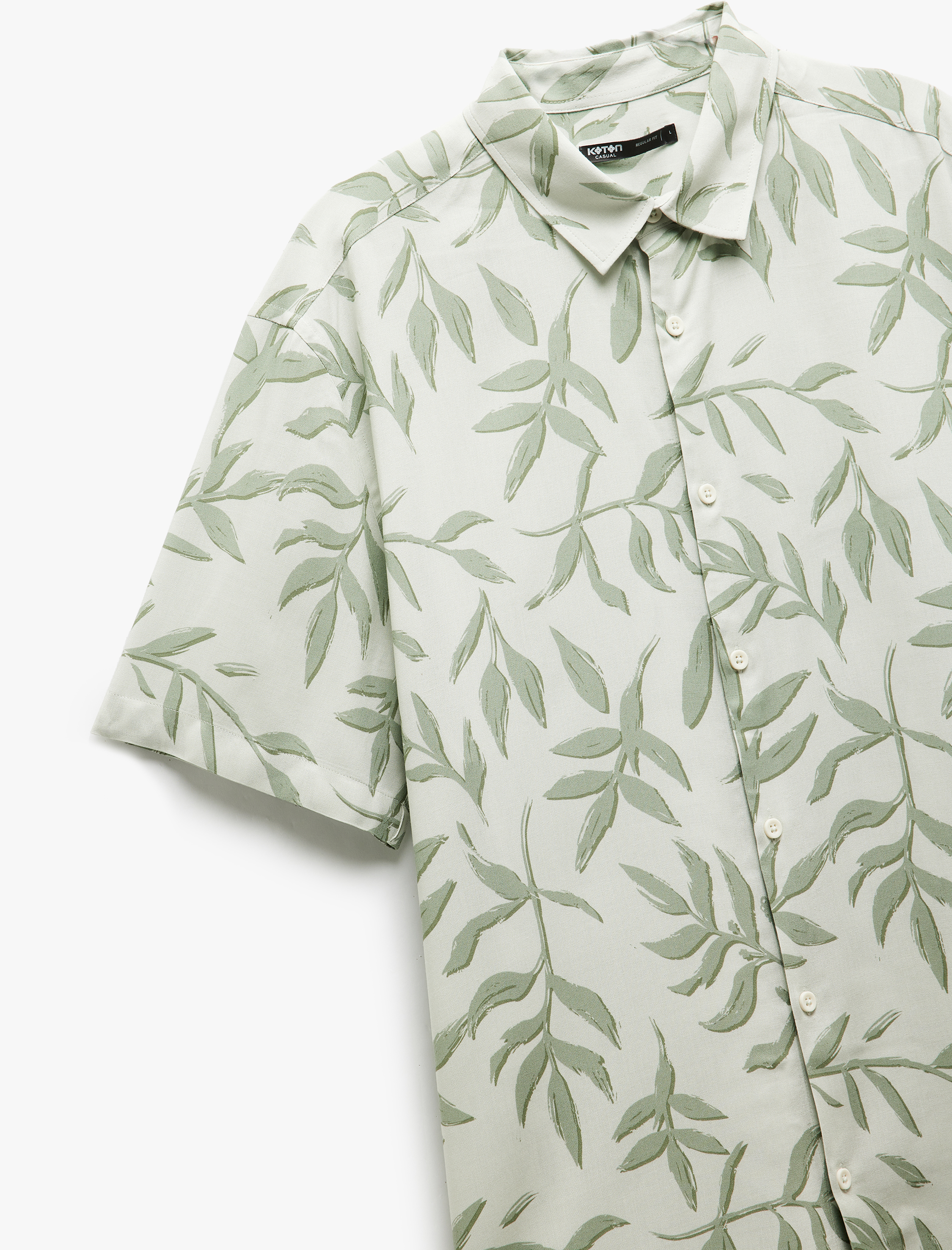 Viskon Regular Fit Kısa Kollu Yaprak Desenli Gömlek