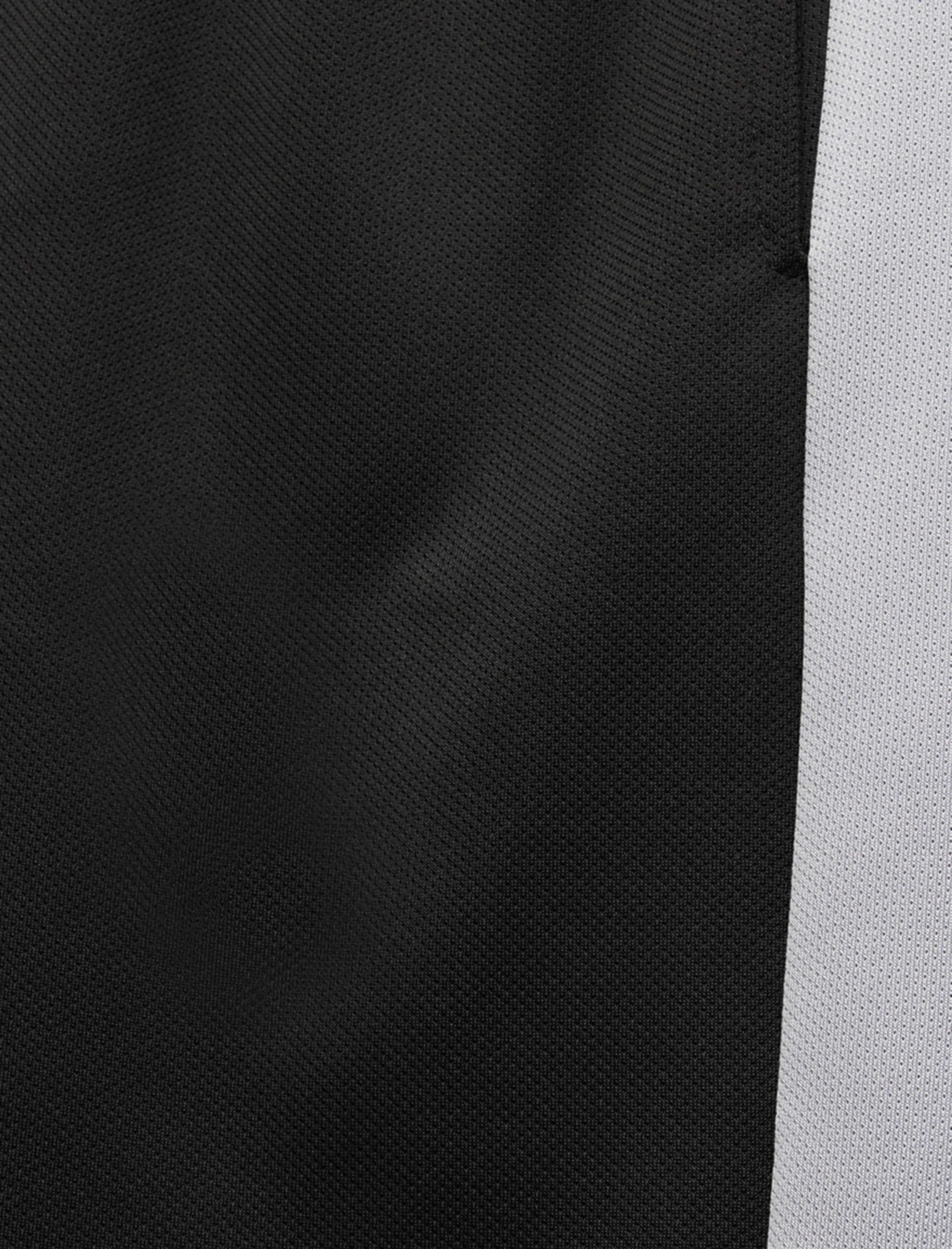   Baskılı Cepli Beli Bağcıklı Renk Bloklu Bermuda Spor Şort