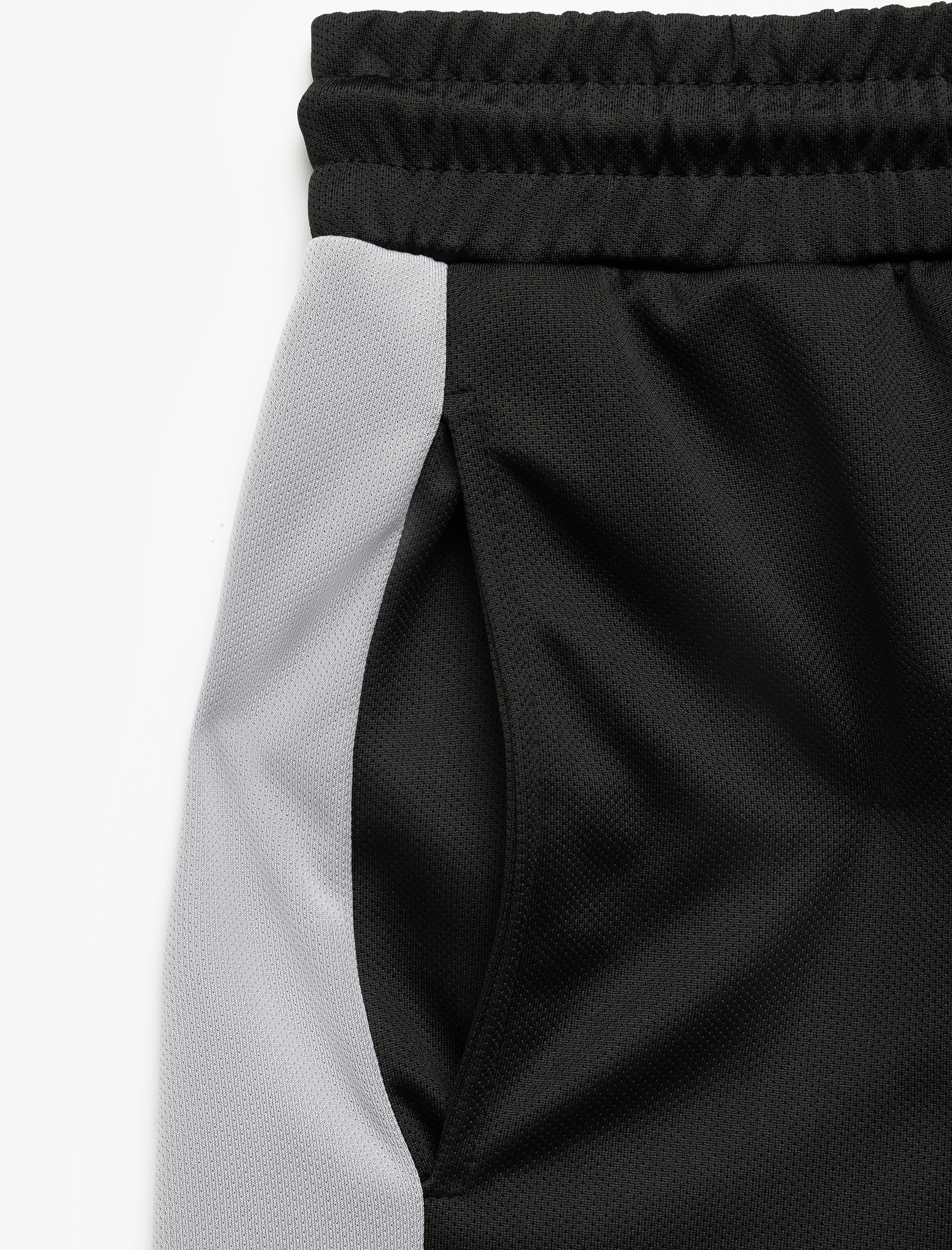   Baskılı Cepli Beli Bağcıklı Renk Bloklu Bermuda Spor Şort