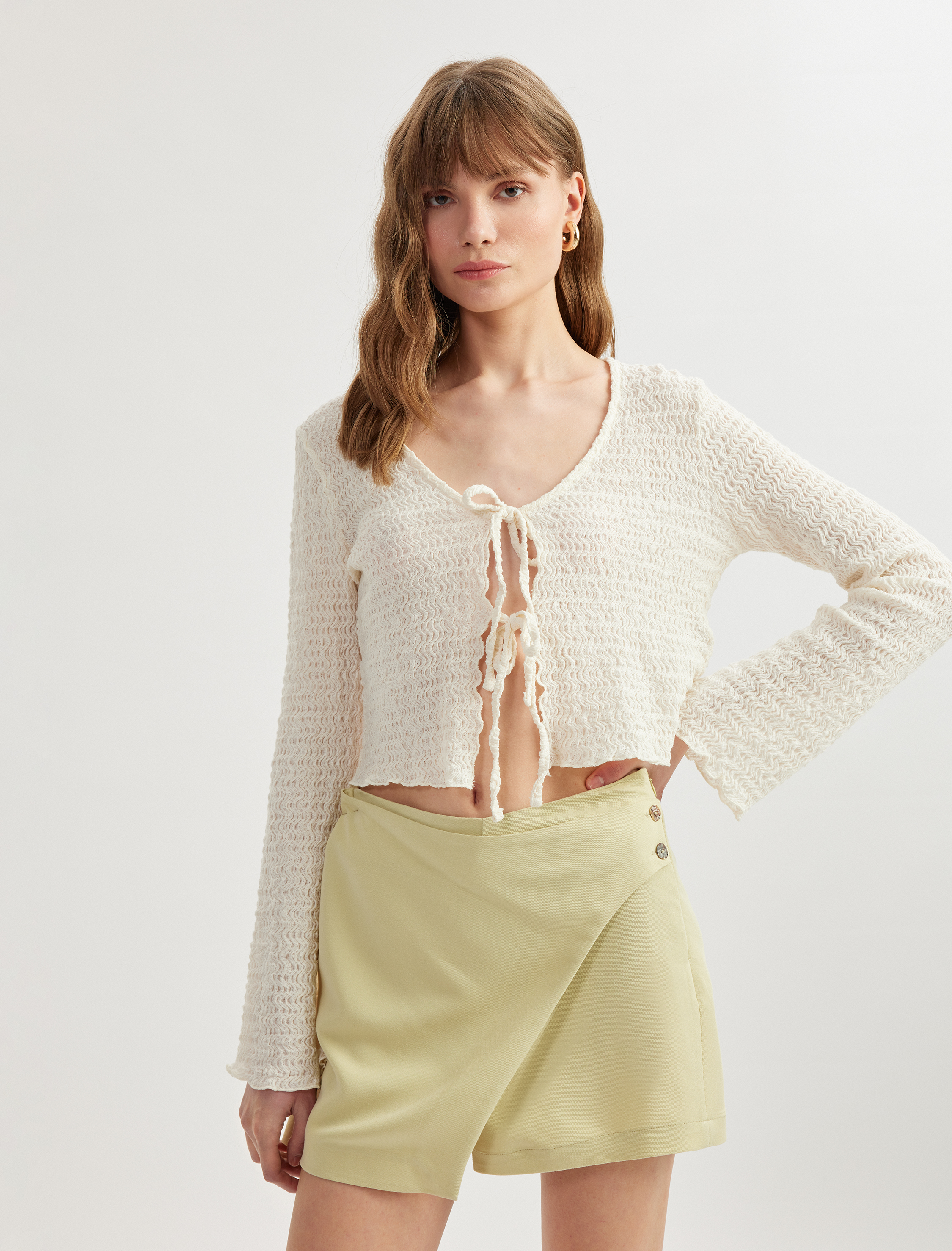   Düğme Detaylı Asimetrik Kruvaze Modal Şort Etek