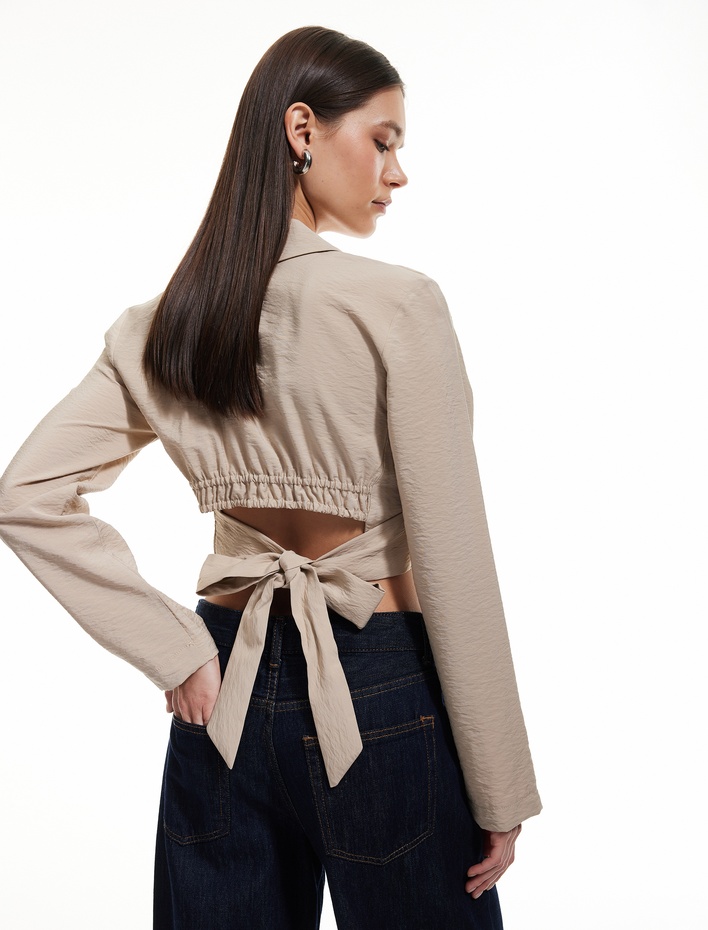  Düğmeli Uzun Kollu Bağlama Detaylı Viskon Crop Bluz