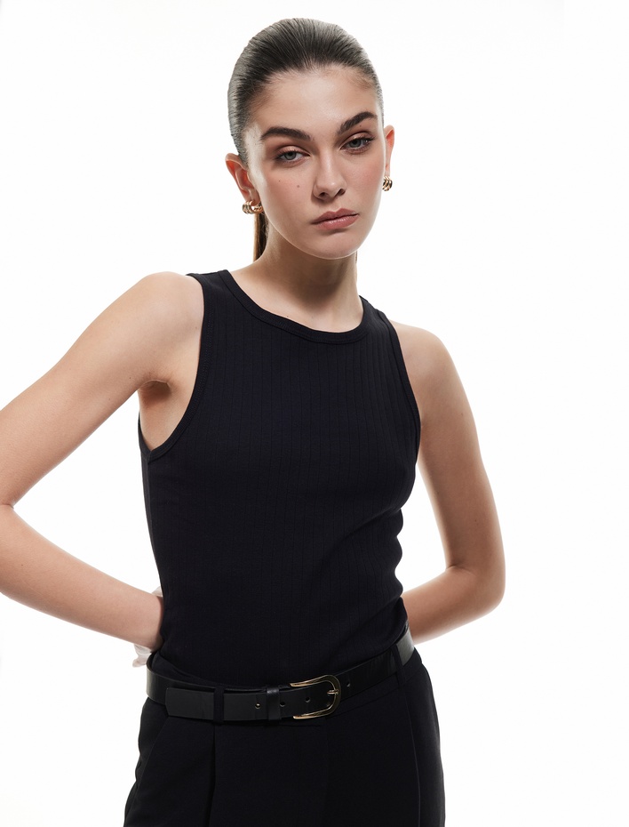  Slim Fit Kolsuz Bisiklet Yaka Pamuklu Ribanalı Atlet