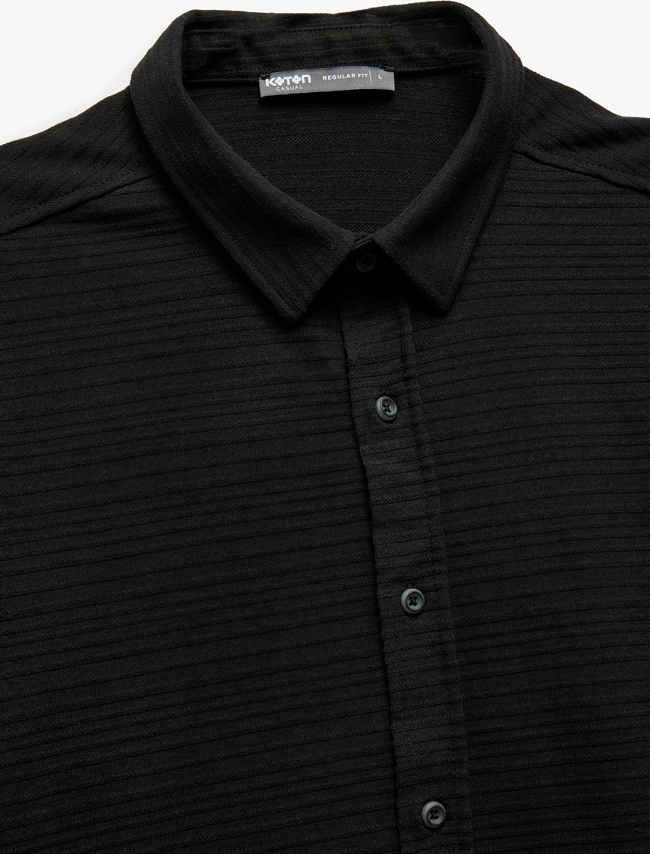   Düğmeli Yaka Dokulu Regular Fit Klasik Kısa Kollu Gömlek