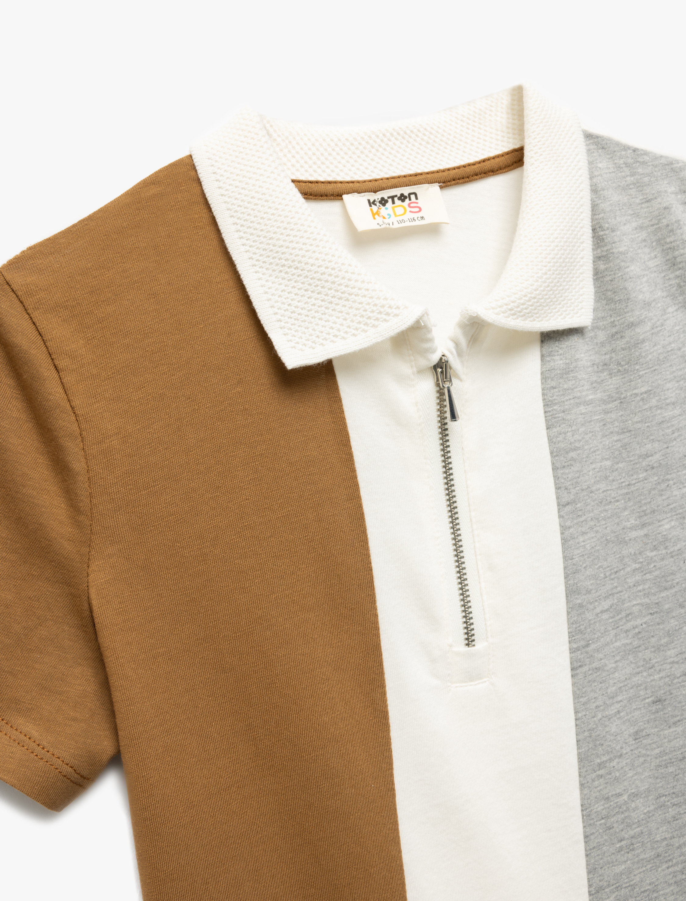  Erkek Çocuk Pamuklu Polo Yaka Fermuar Detaylı Kısa Kollu Tişört