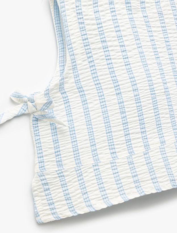 Fiyonk Detaylı Viskon Karışımlı Bisiklet Yaka Çizgili Crop Bluz_2