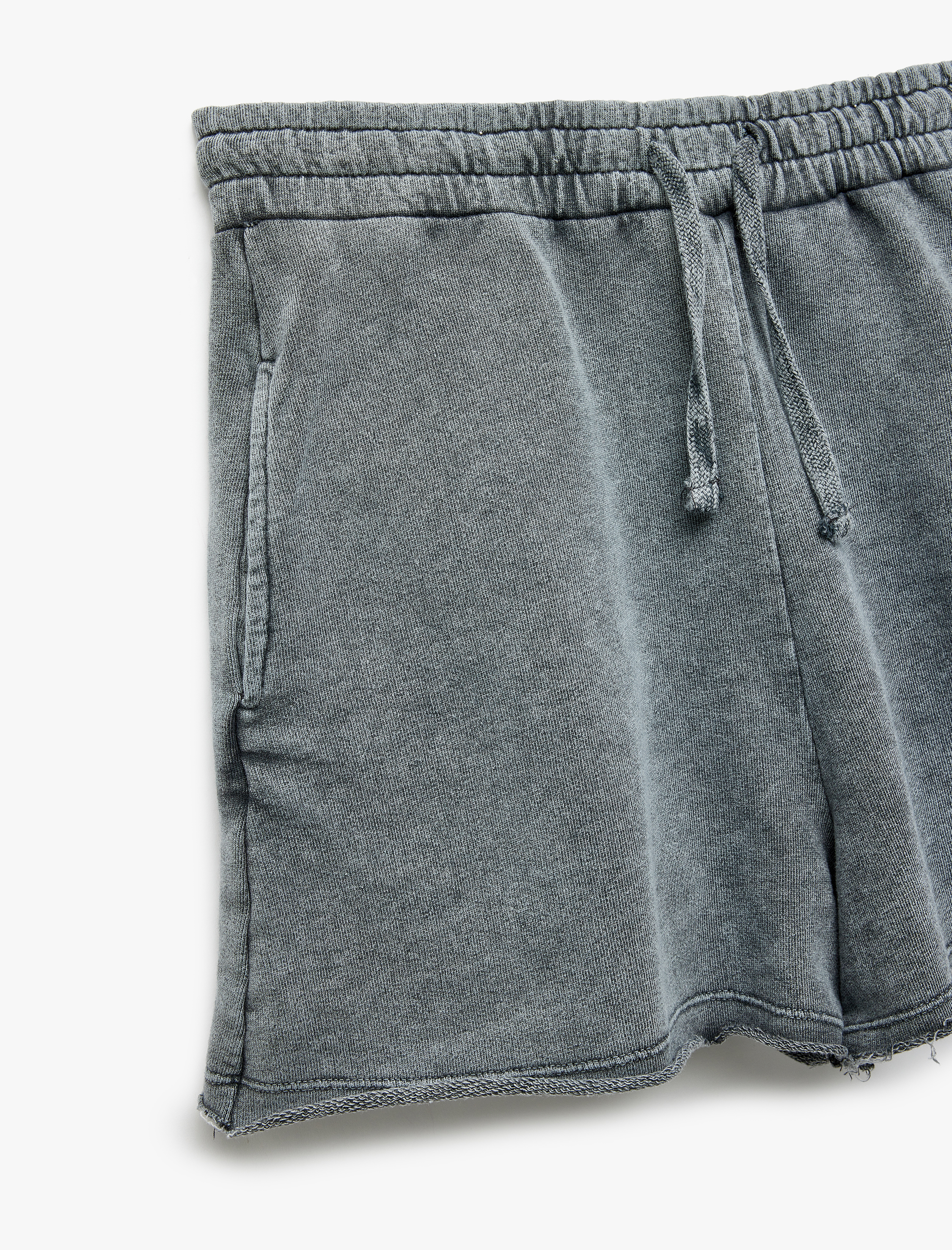   Kesik Paça Pamuklu Yıkamalı Beli Lastikli Mini Şort