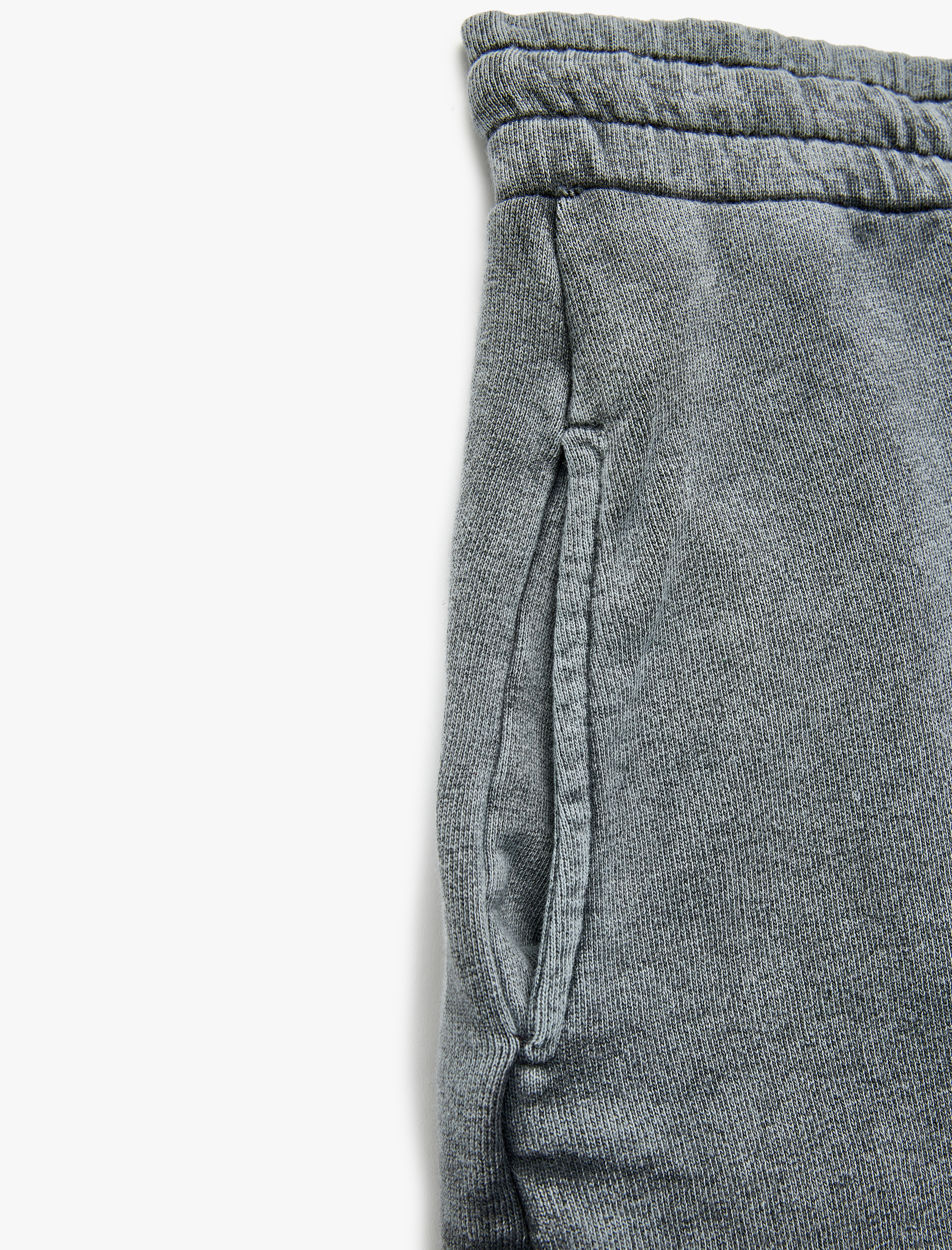   Kesik Paça Pamuklu Yıkamalı Beli Lastikli Mini Şort