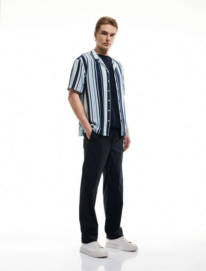  Viskon Kısa Kollu Regular Fit Devrik Yaka Çizgili Gömlek