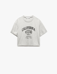 Kısa Kollu Baskılı Viskon Karışımlı Rahat Kesim Crop Tişört