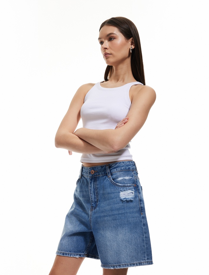  Pamuklu Relax Fit Düğmeli Cepli Denim Şort