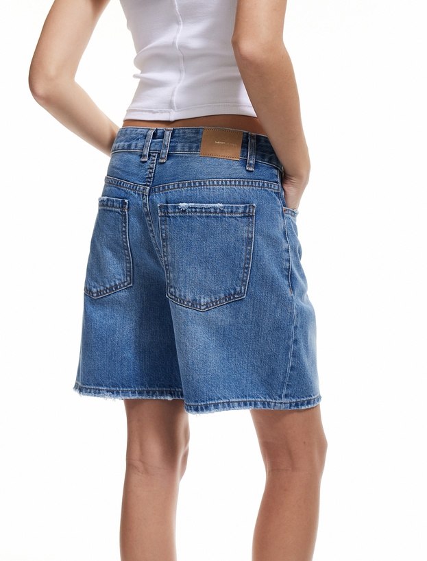 Pamuklu Relax Fit Düğmeli Cepli Denim Şort_2