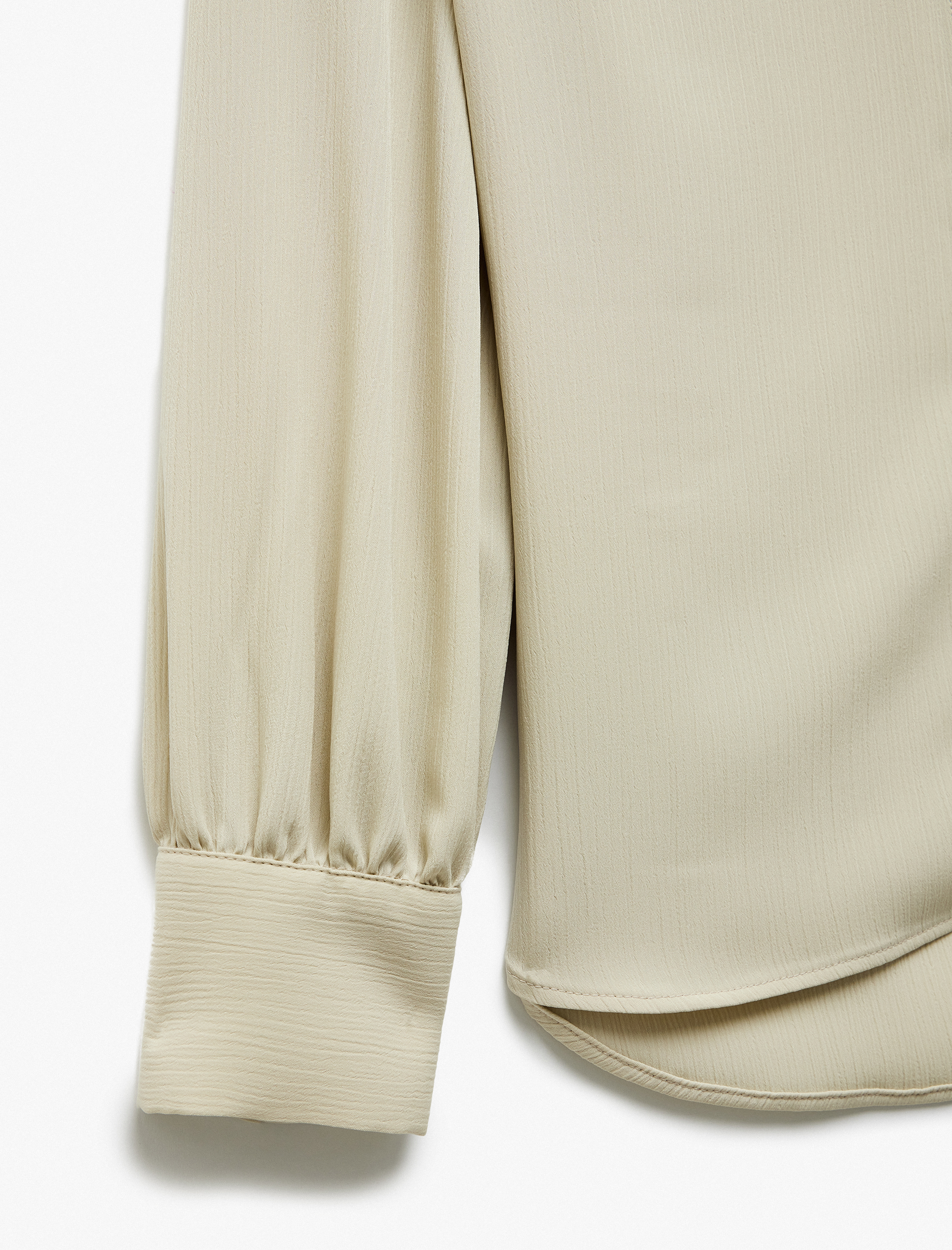 Düğmeli Hakim Yaka Uzun Kollu Saten Gömlek