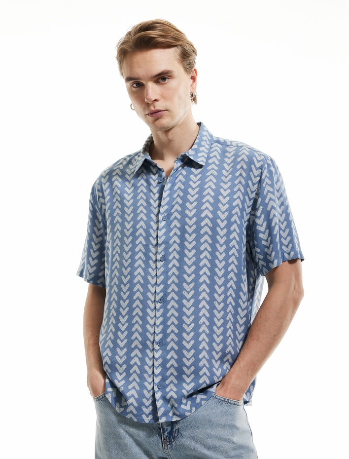  Viskon Regular Fit Kısa Kollu Desenli Gömlek