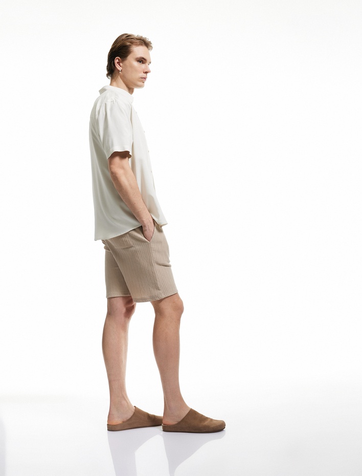  Cep Detaylı Dokulu Beli Bağcıklı Şort