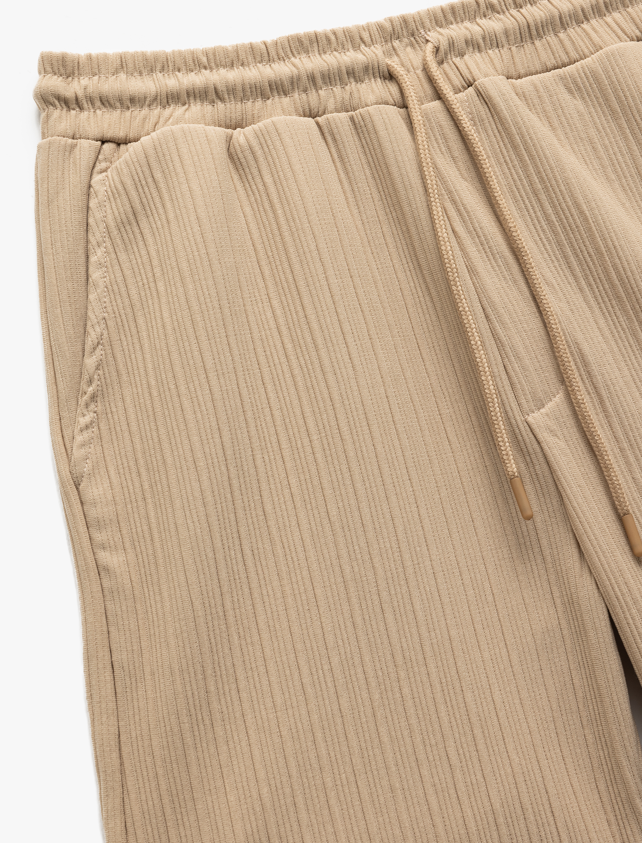 Cep Detaylı Dokulu Beli Bağcıklı Şort