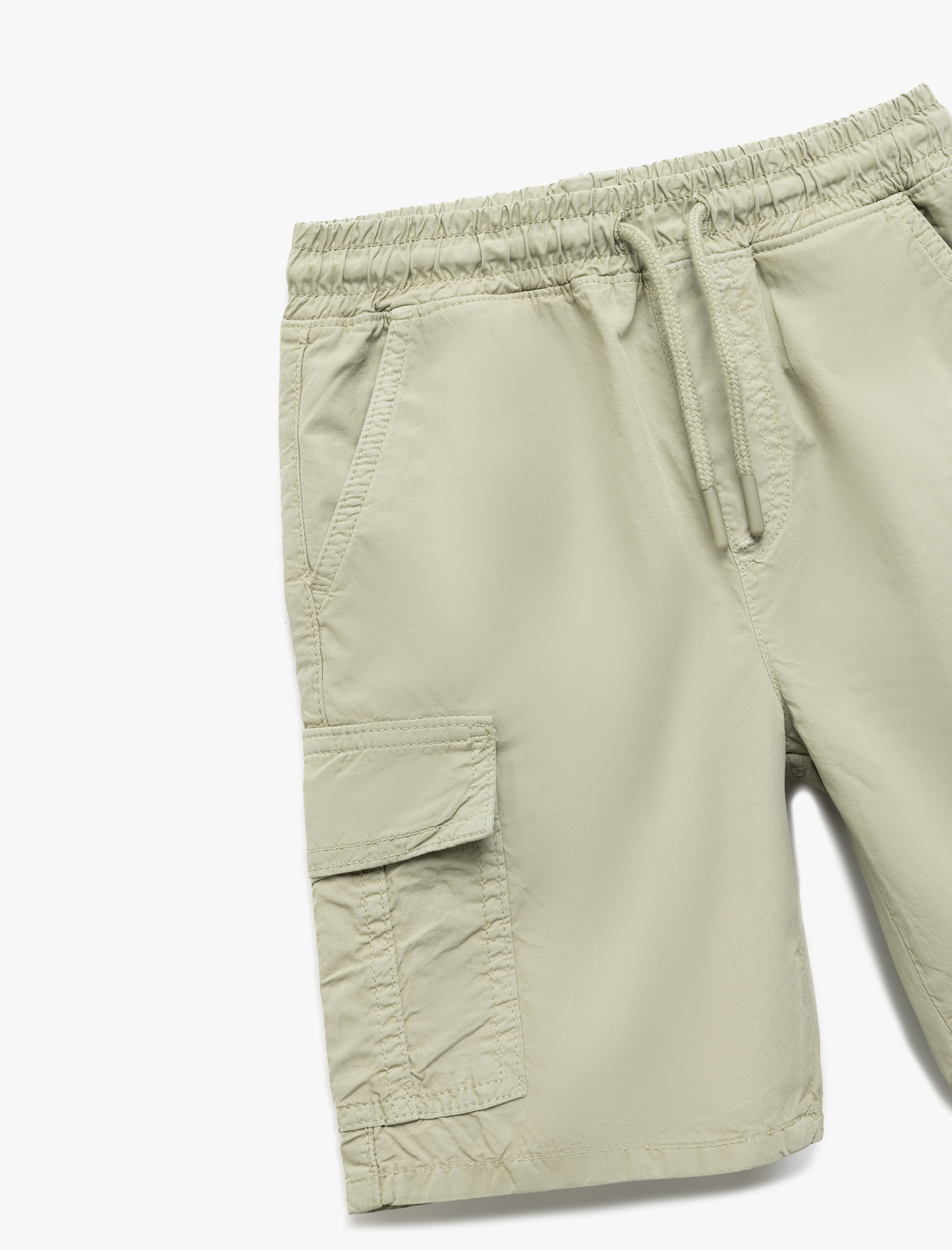  Erkek Çocuk Pamuklu Beli Bağcıklı Cep Detaylı Basic Paraşüt Şort