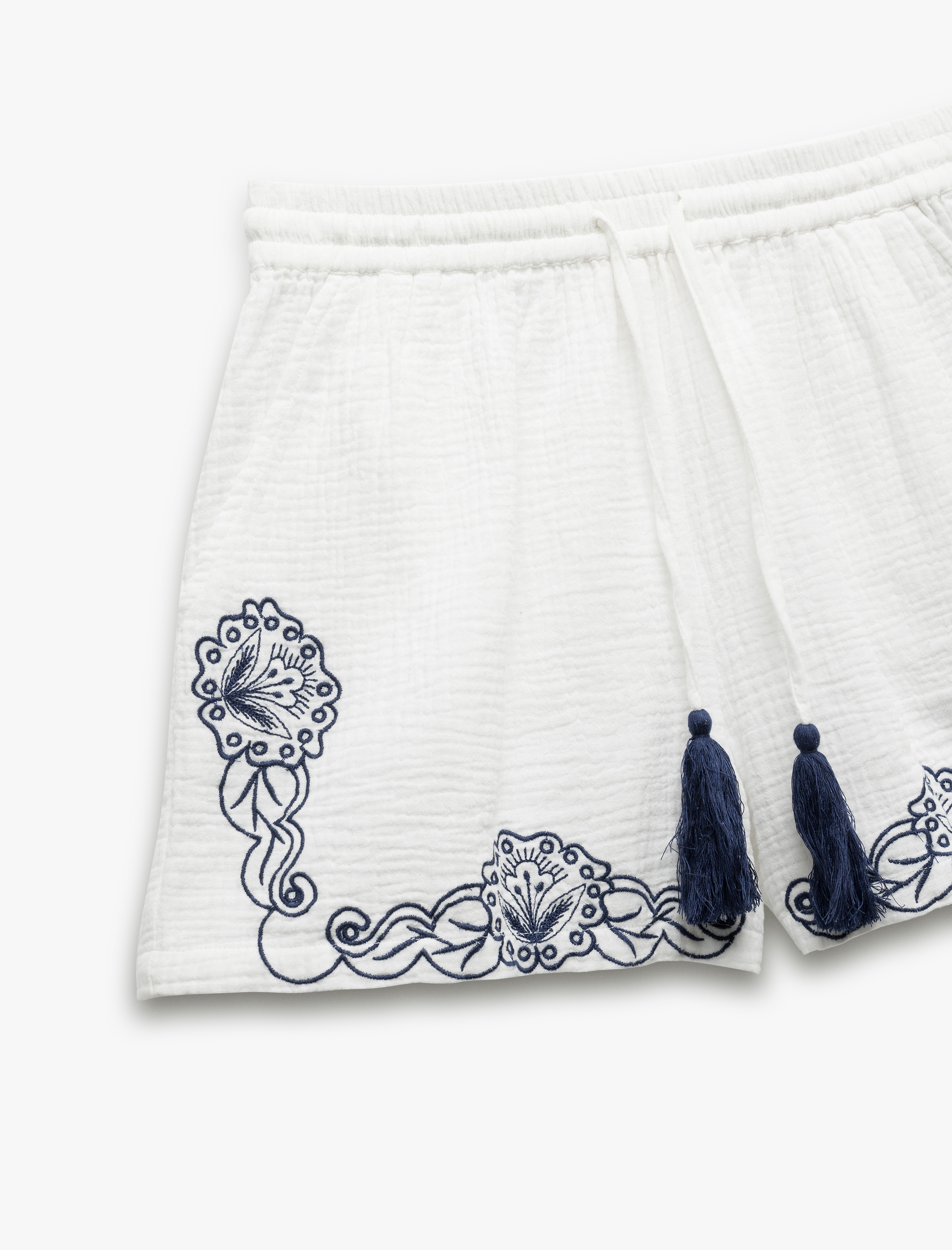   Pamuklu Cepli Etnik Desenli İşlemeli Yüksek Bel Müslin Şort