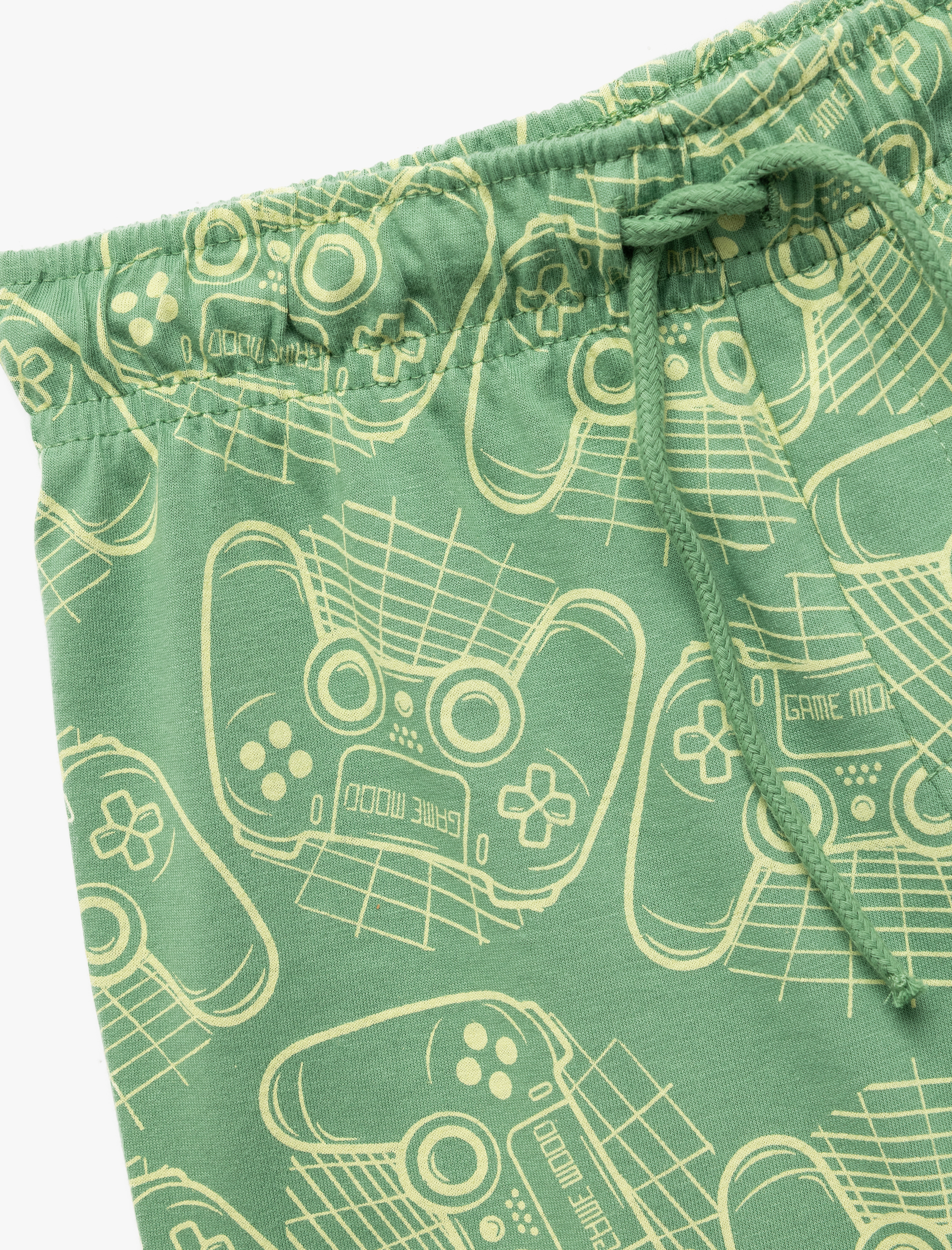  Erkek Çocuk Pamuklu Cep Detaylı Beli Bağcıklı Baskılı Şort